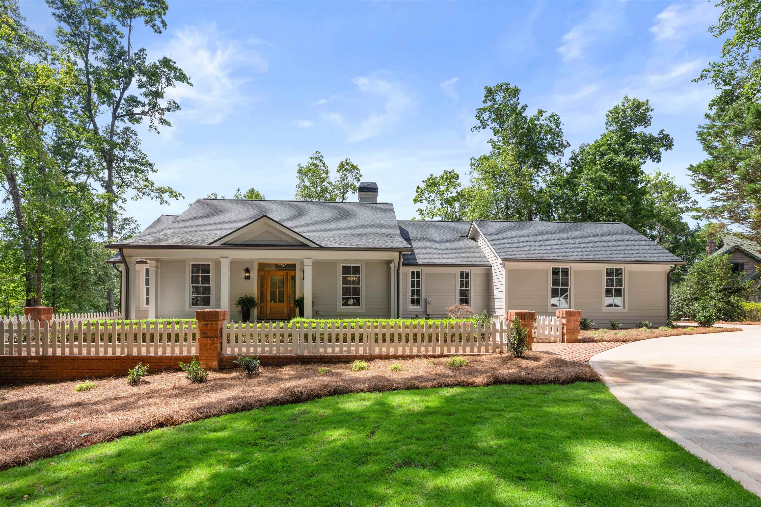 185 REYNOLDS DRIVE image 1