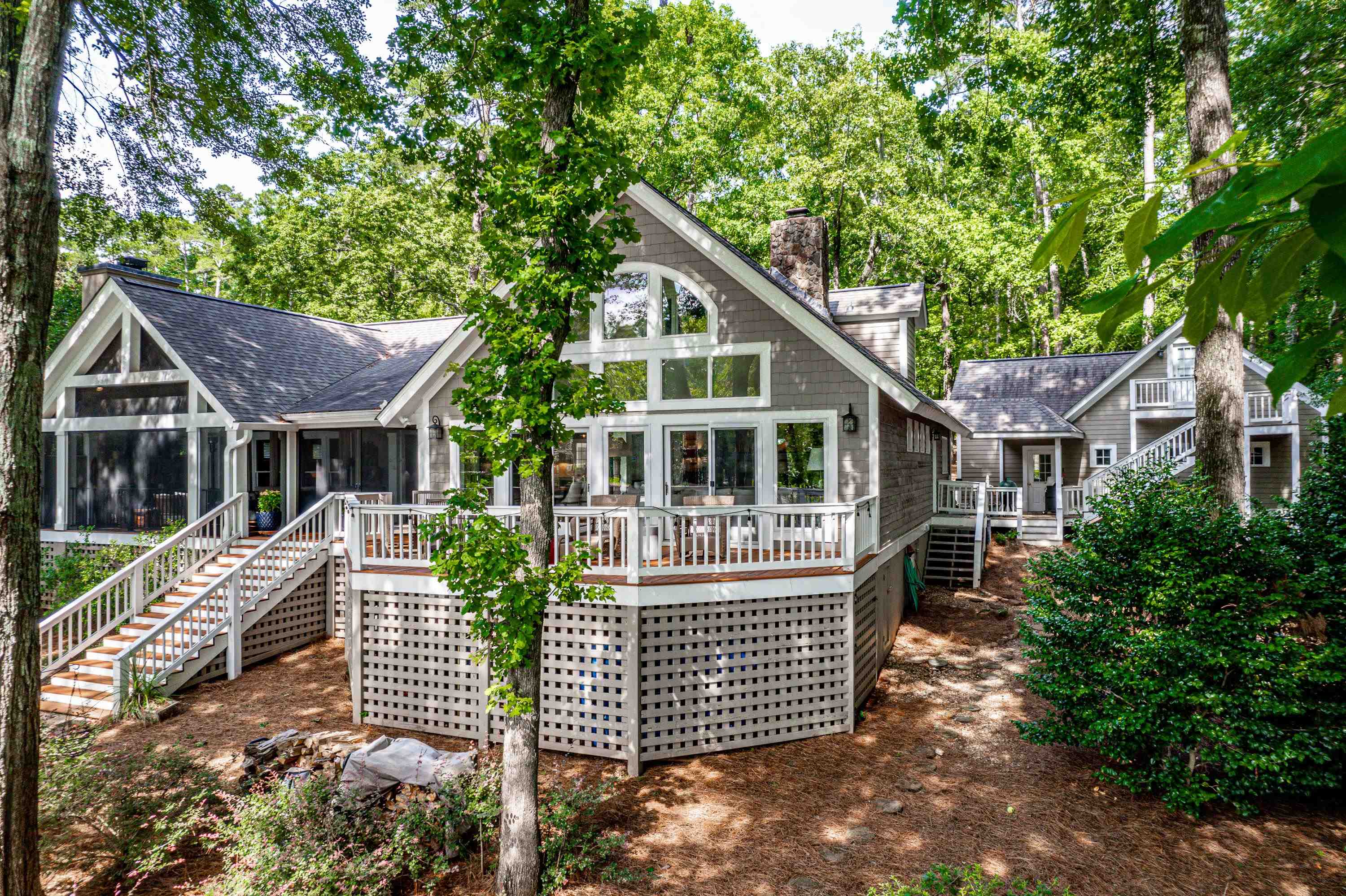 1320 DOGWOOD DRIVE image 2