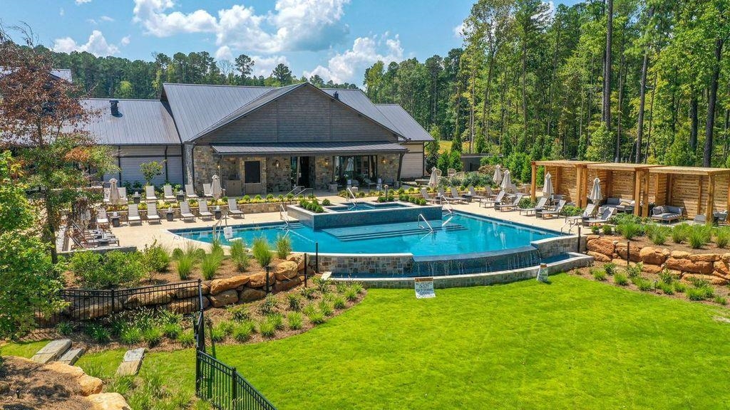 1110 Broadpoint Drive image 7