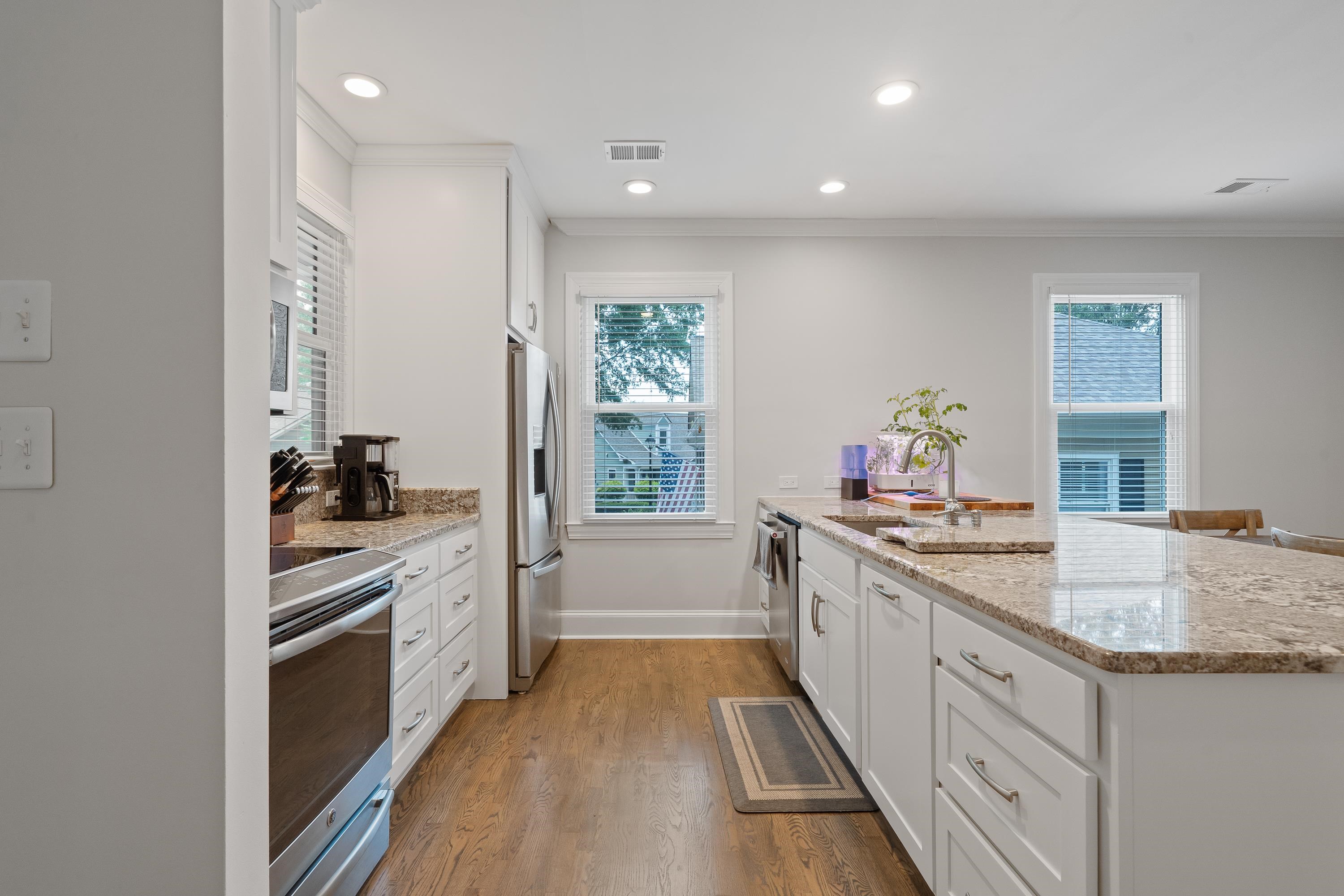 1201 MARINA COVE LANE image 5