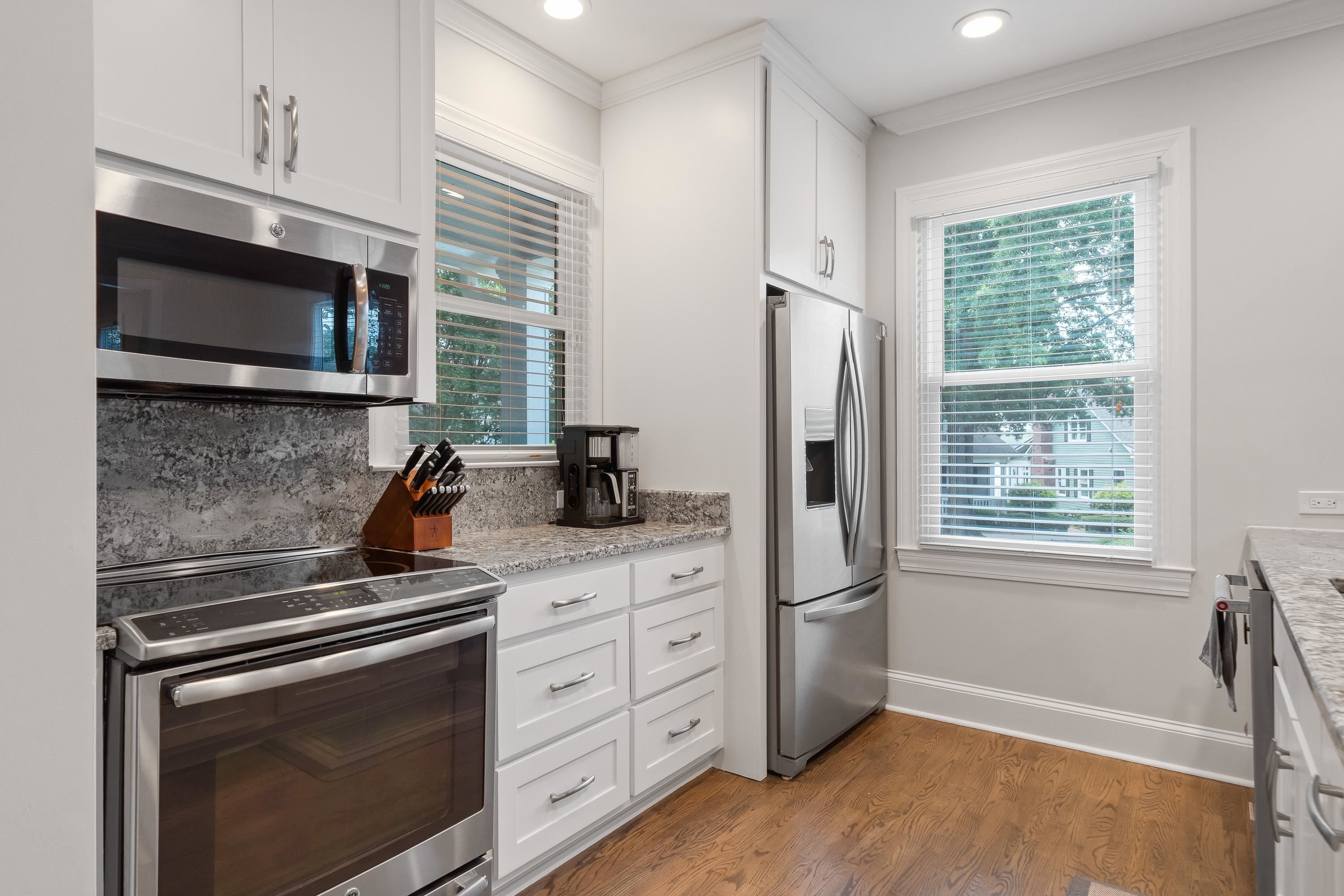 1201 MARINA COVE LANE image 6