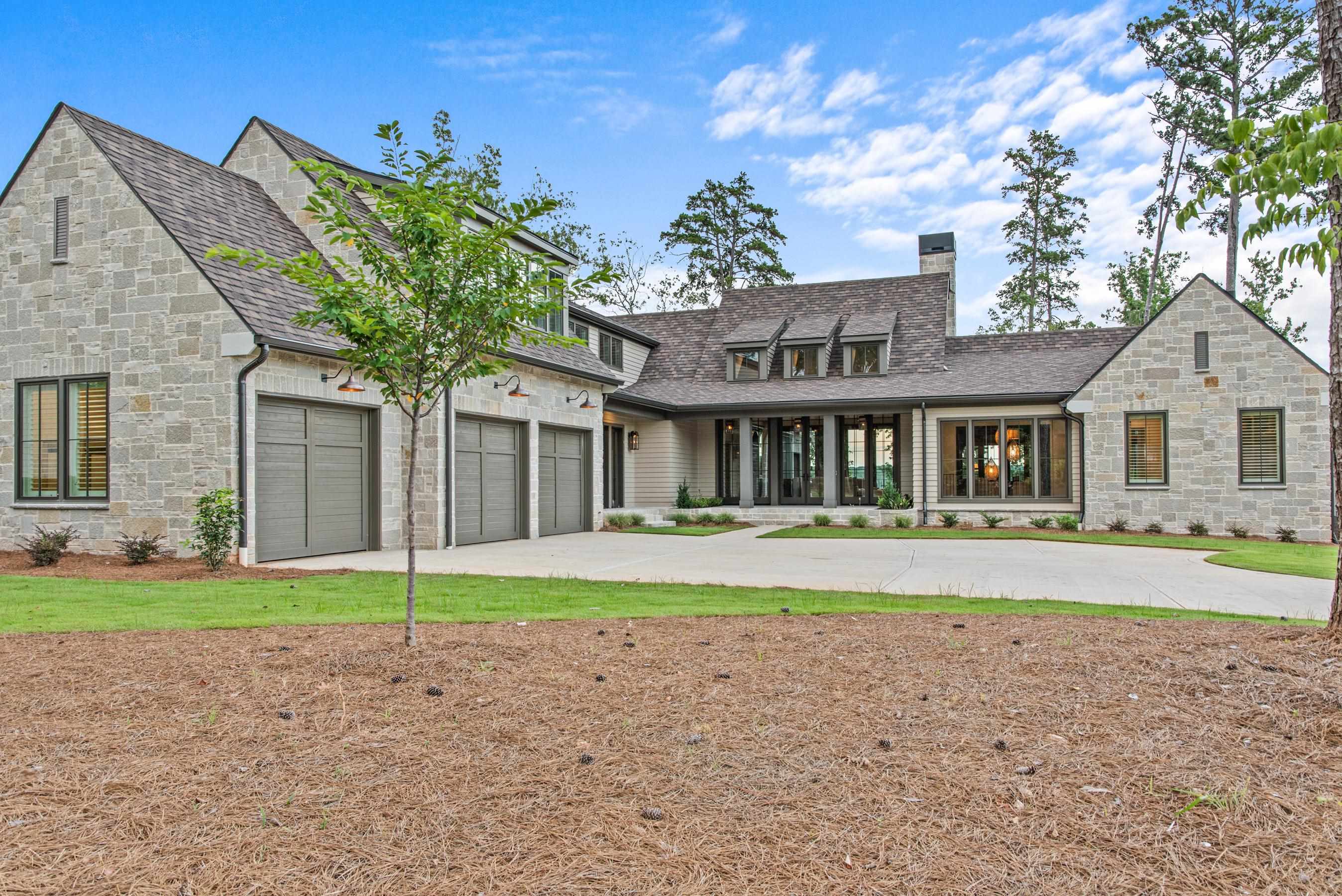 1040 SOUTH SHOALS DRIVE image 2