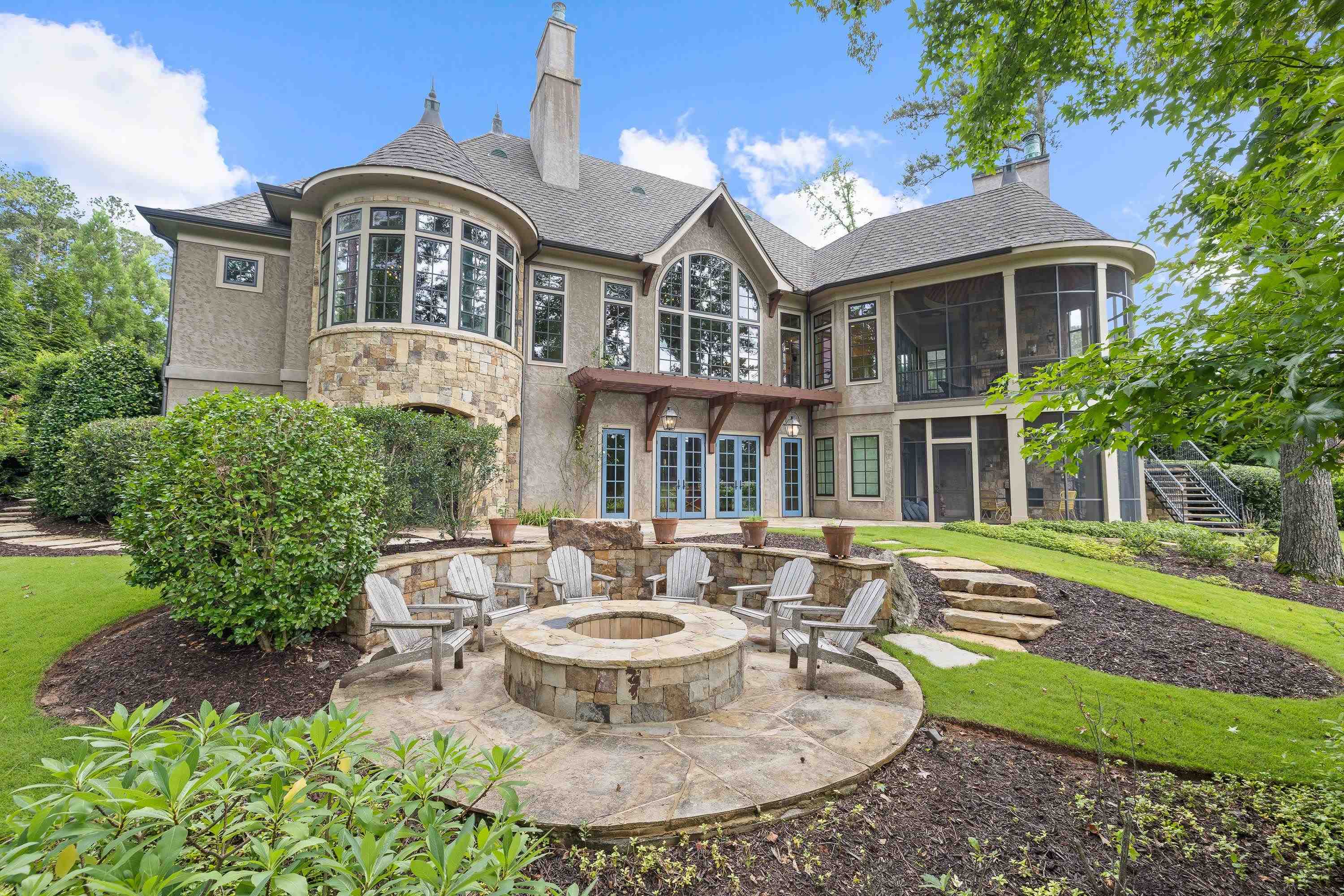 1181 ROSE CREEK image 2