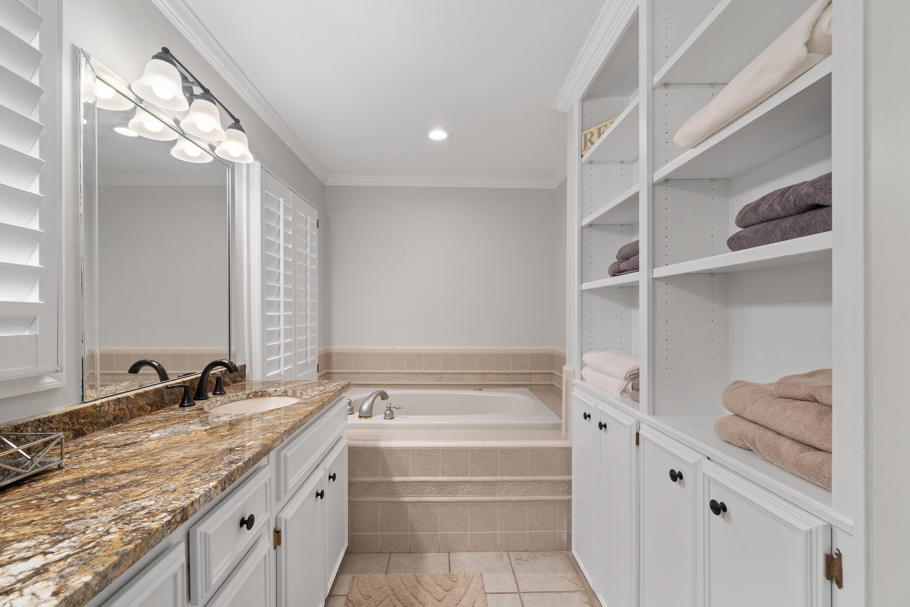 1015 PLANTERS TRAIL image 36