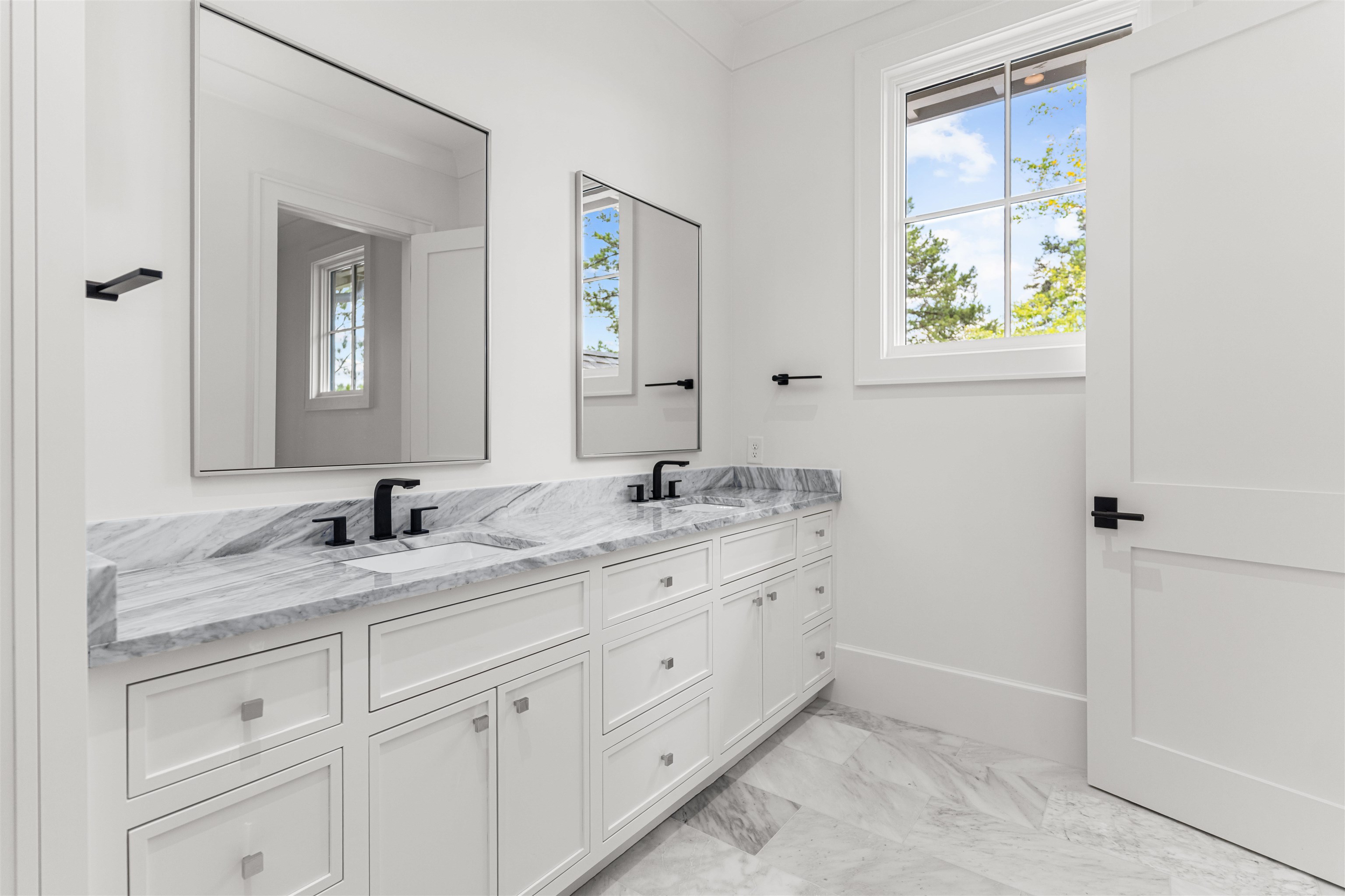 1221 BROADPOINT DRIVE image 62