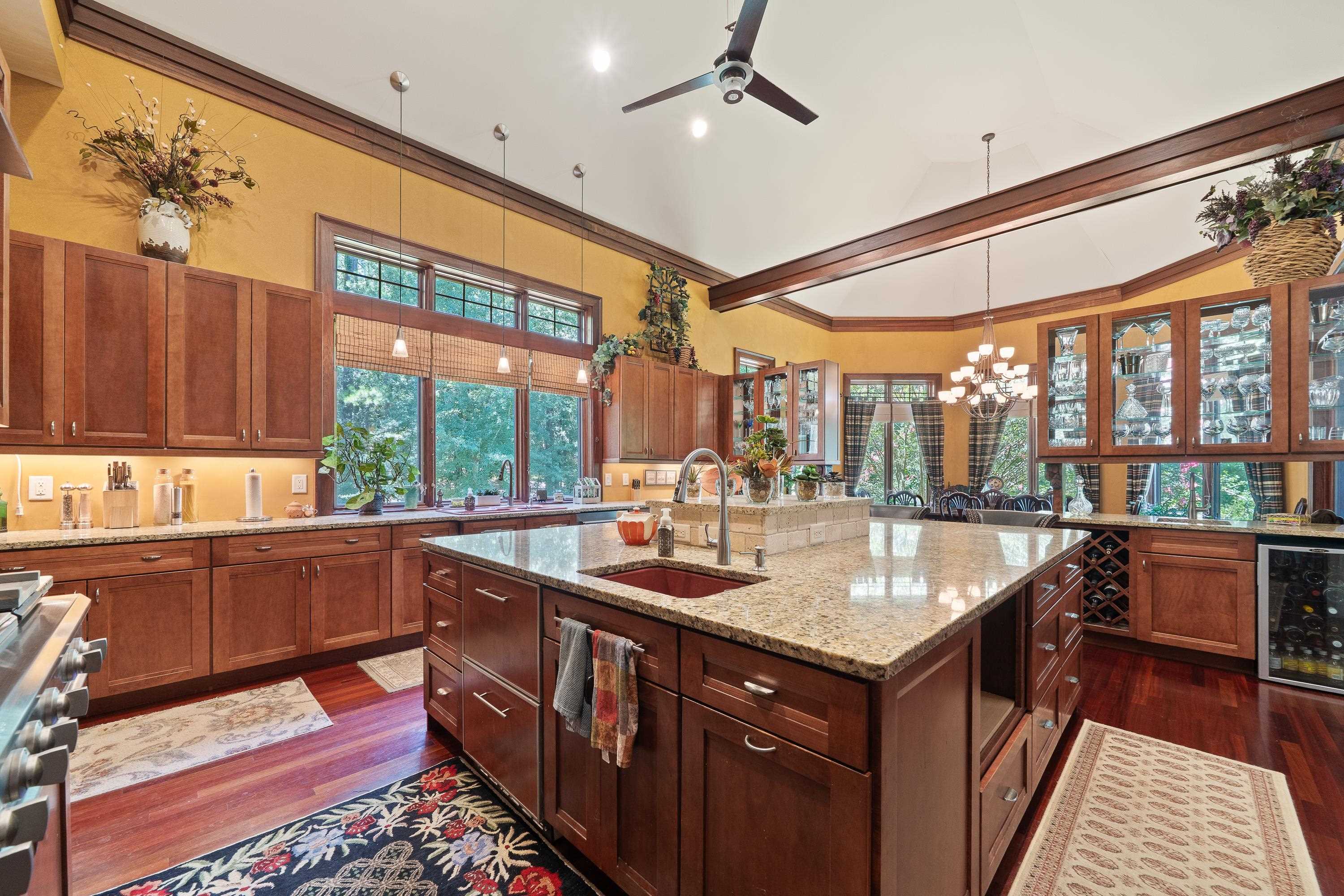 1201 LINGER LONGER DRIVE image 13