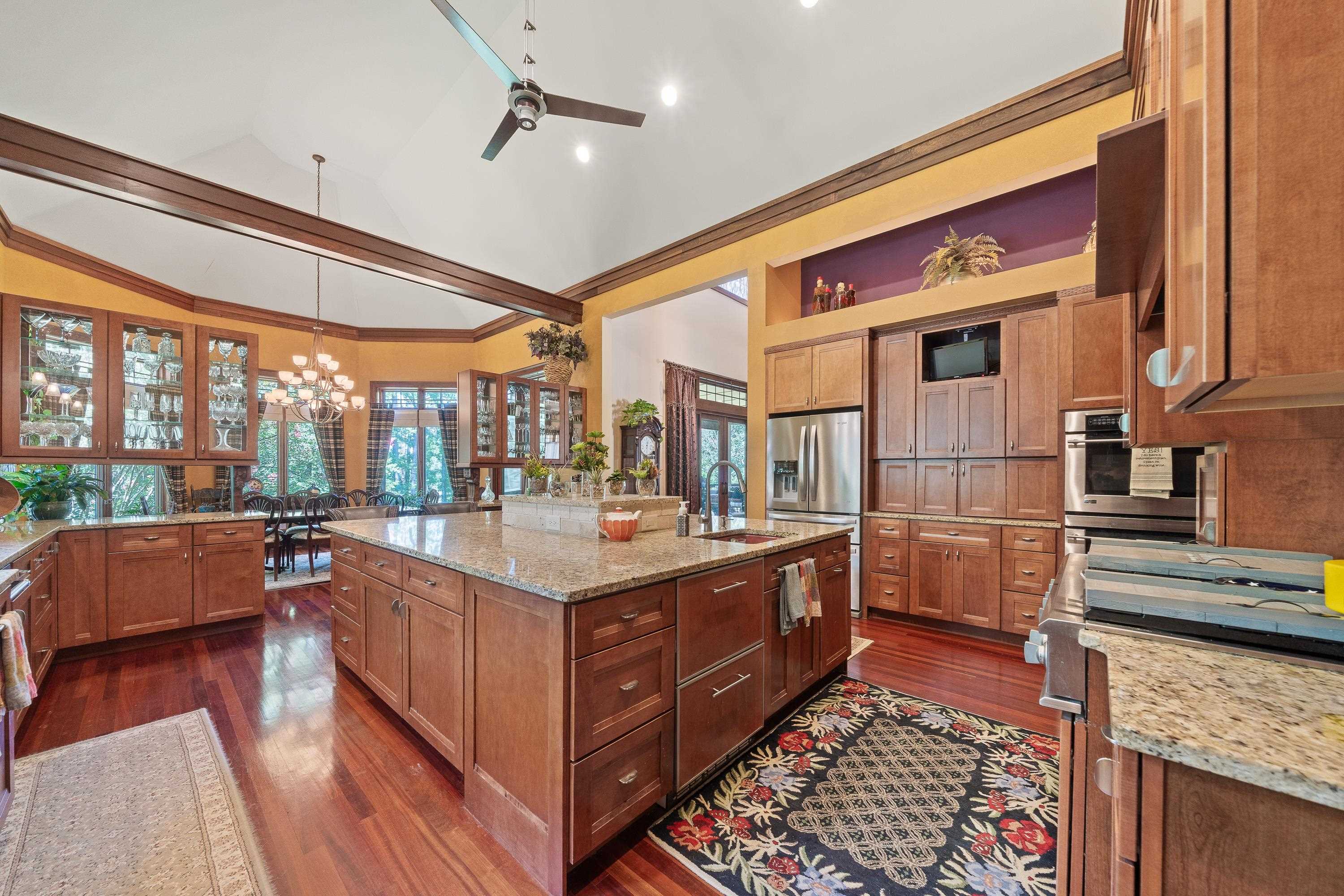 1201 LINGER LONGER DRIVE image 16