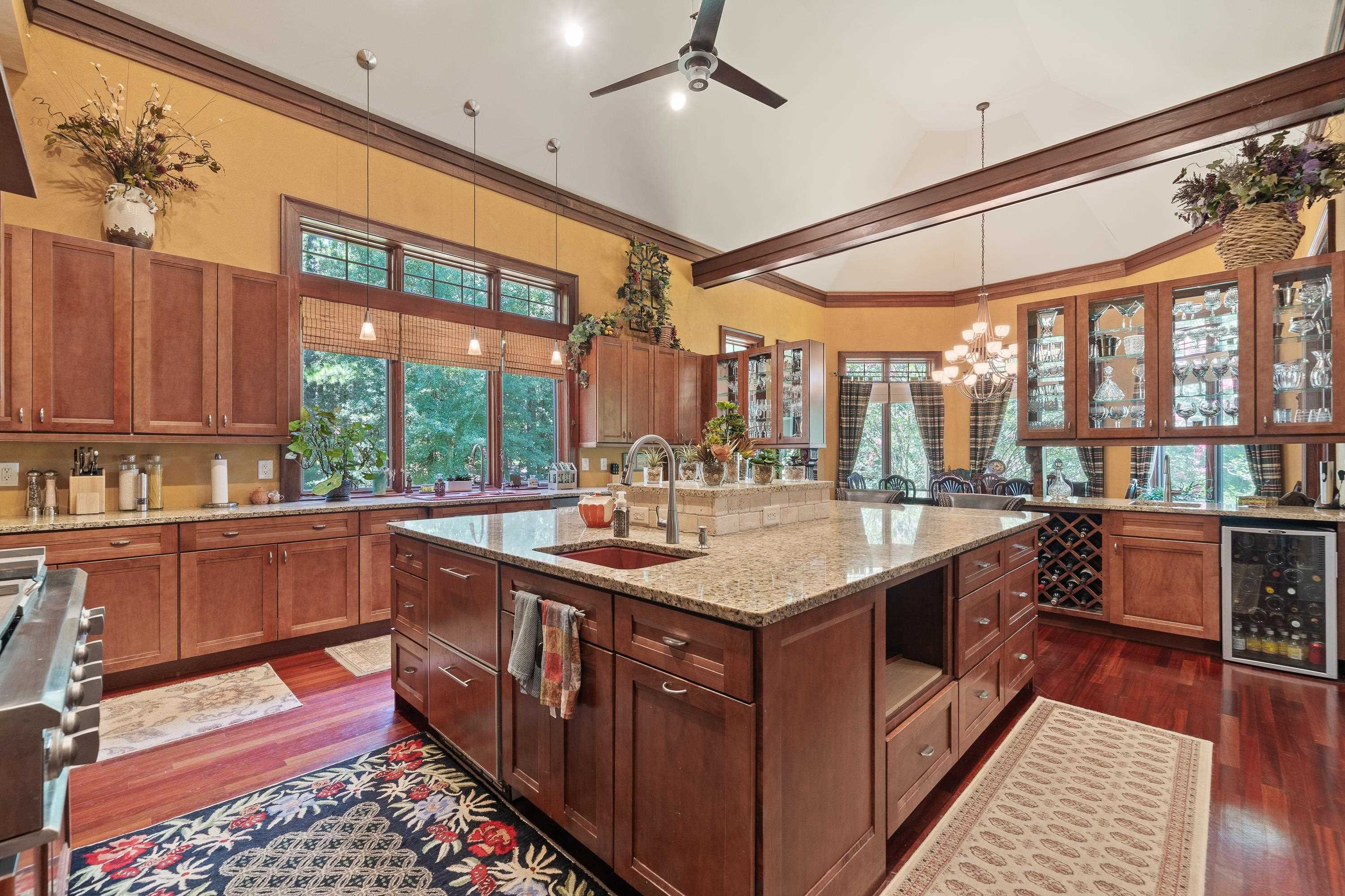 1201 LINGER LONGER DRIVE image 17