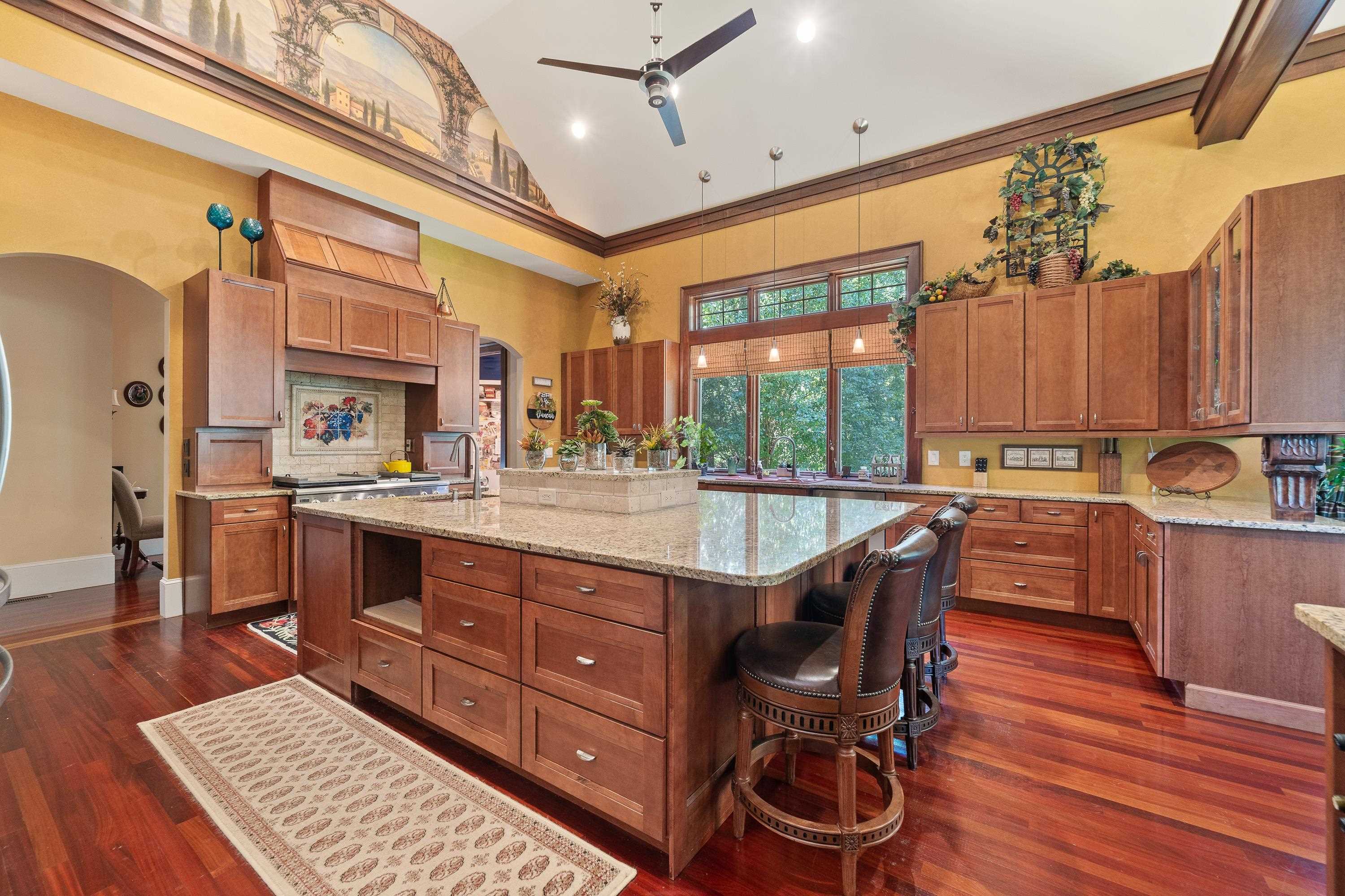 1201 LINGER LONGER DRIVE image 19