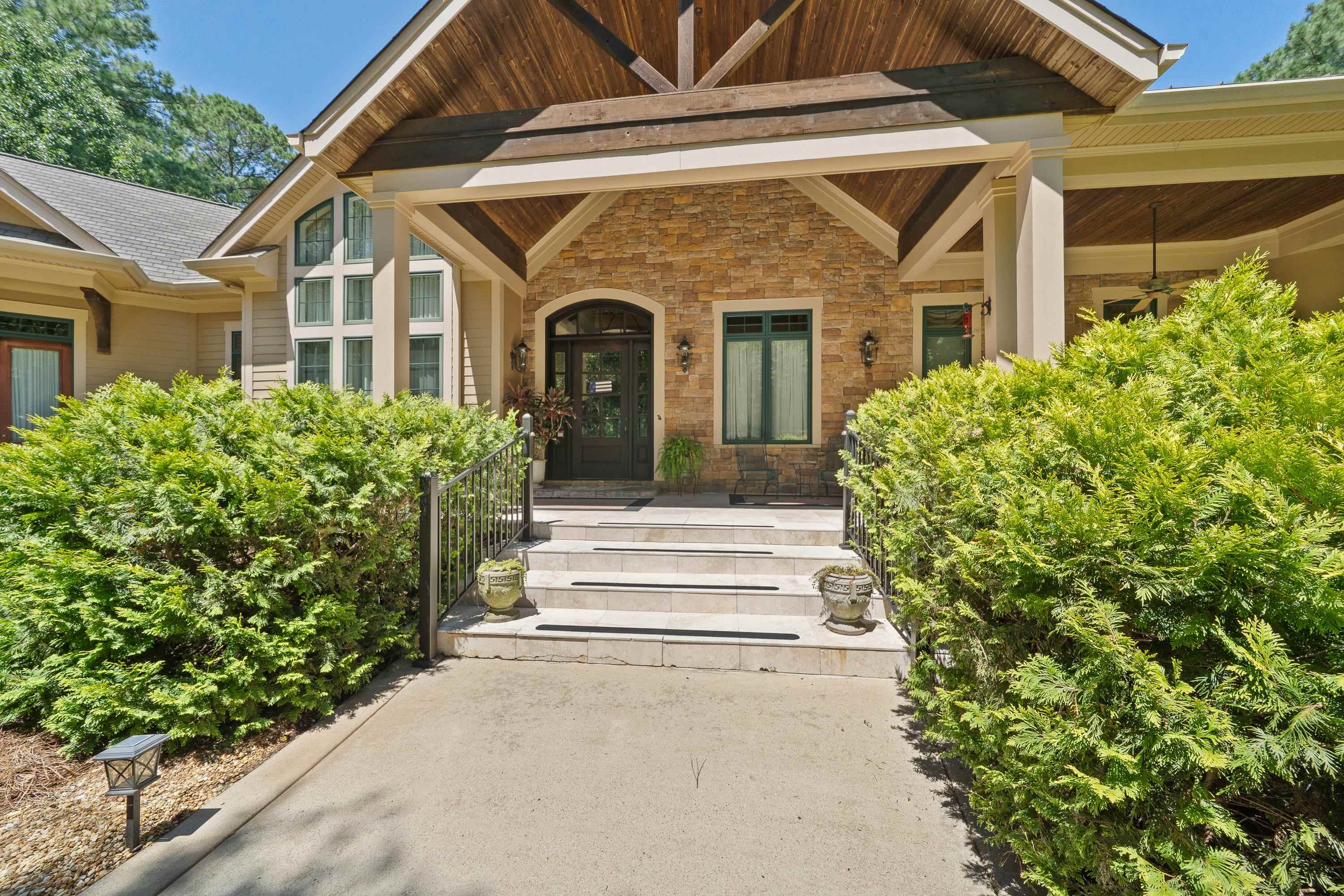 1201 LINGER LONGER DRIVE image 5