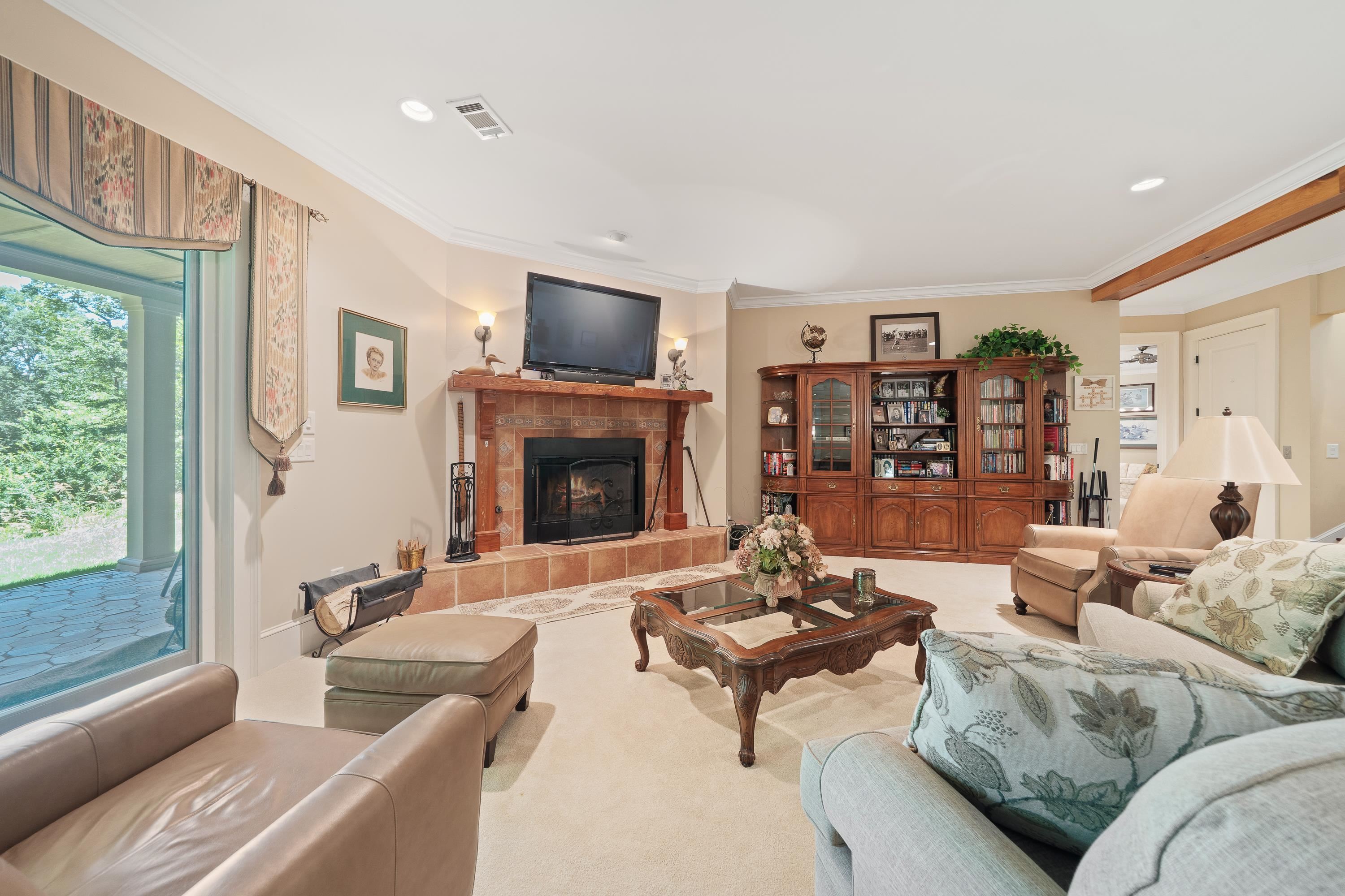 1201 LINGER LONGER DRIVE image 48