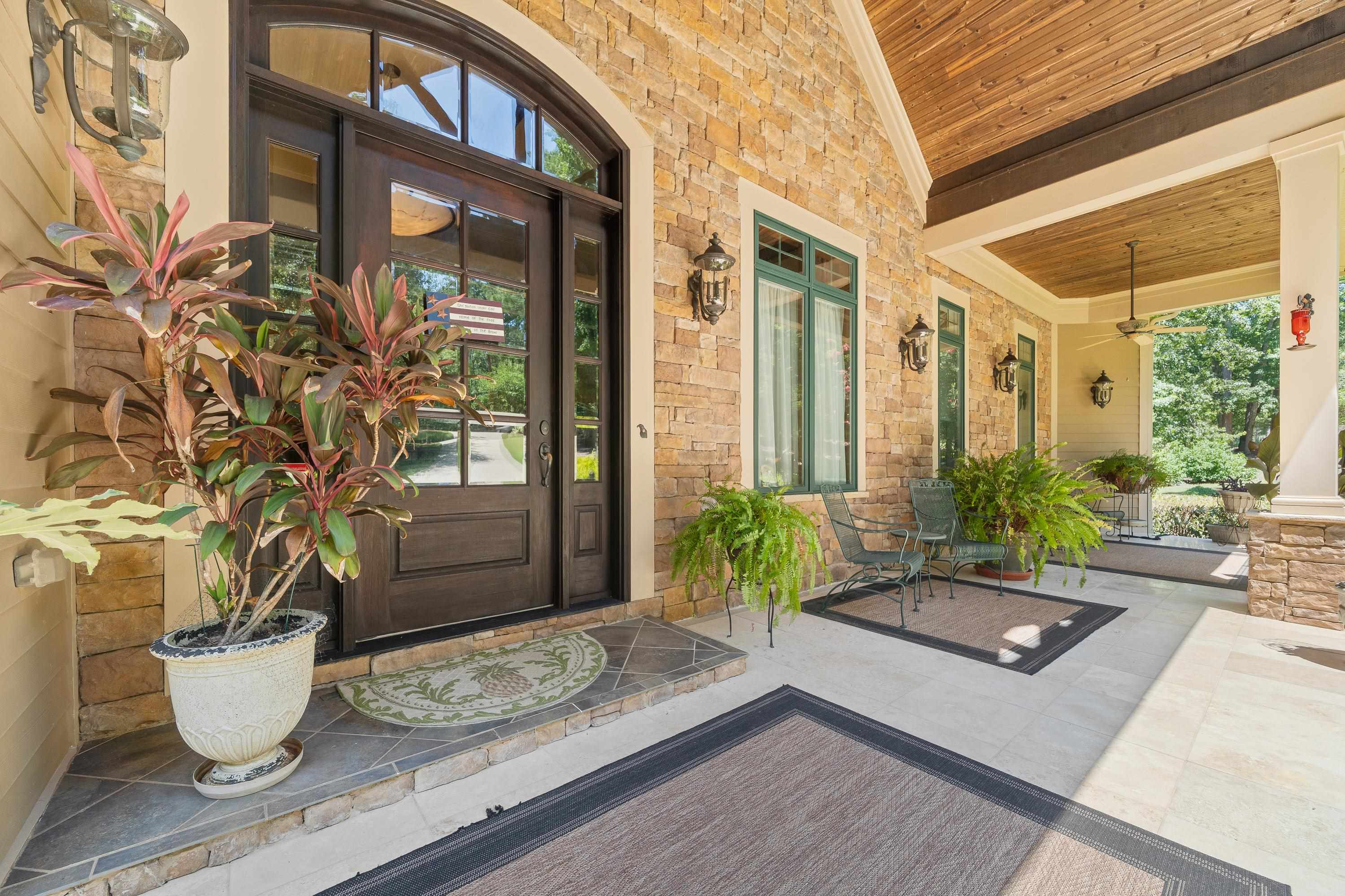 1201 LINGER LONGER DRIVE image 6