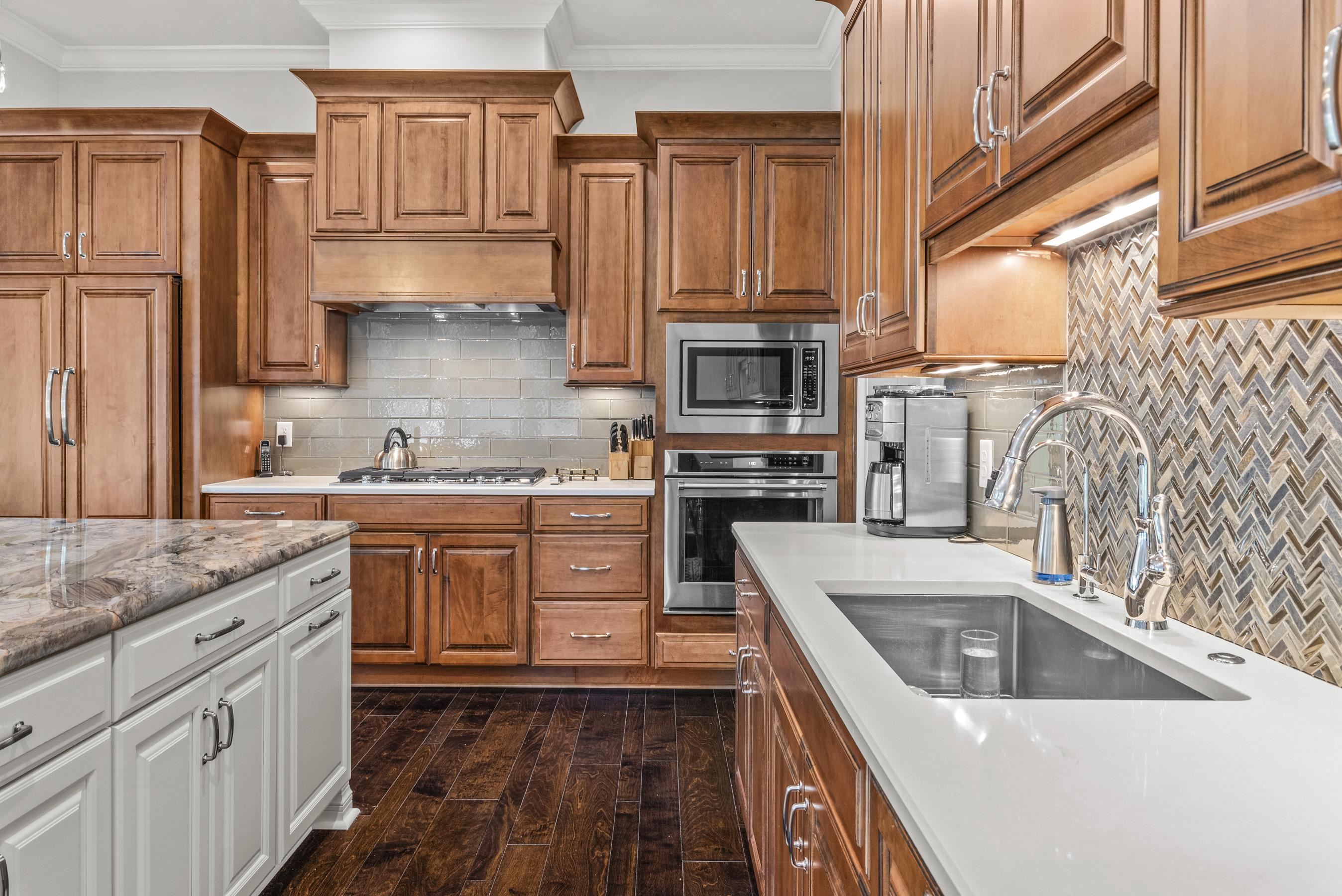 1081 ANGEL POND WEST image 18