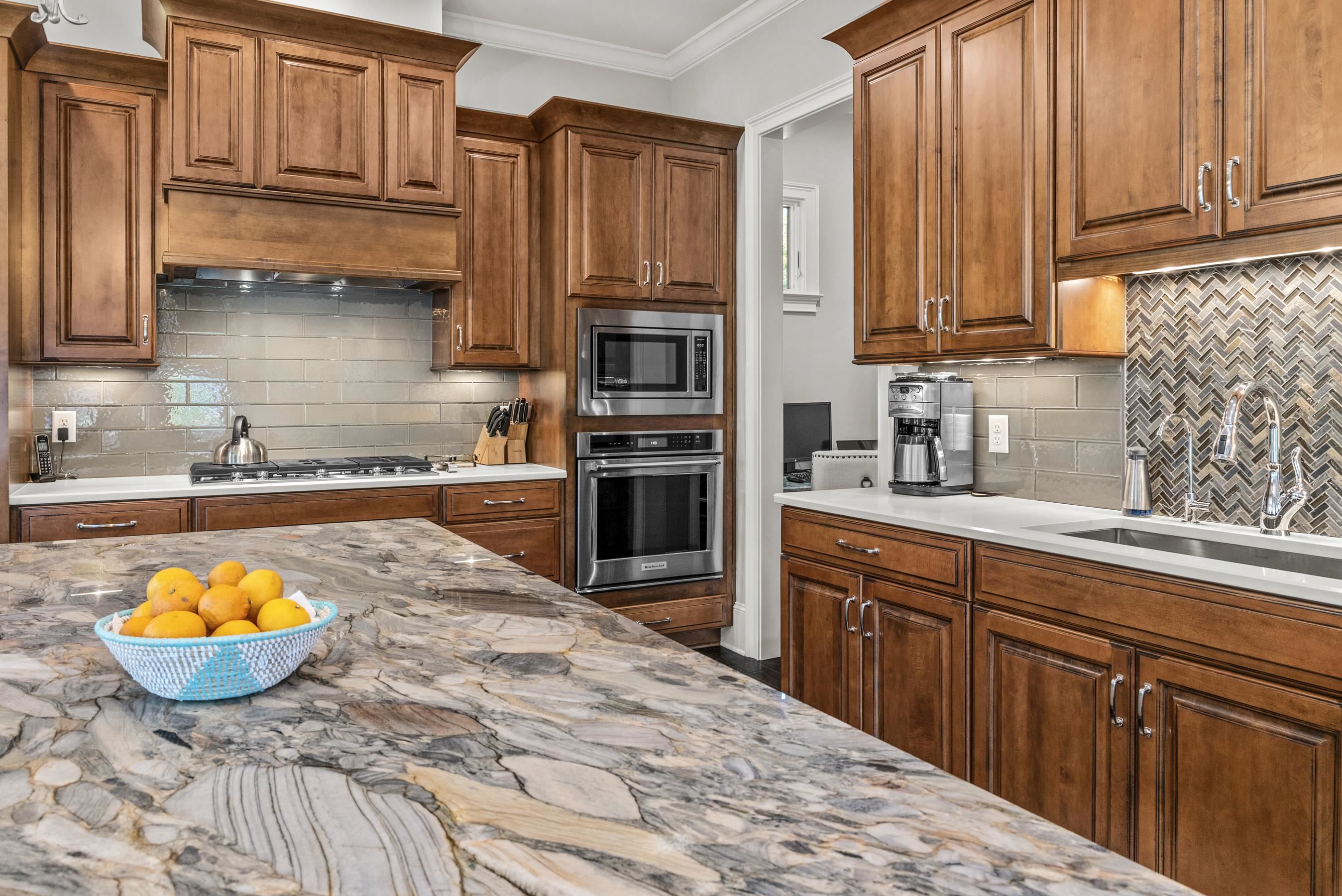 1081 ANGEL POND WEST image 19