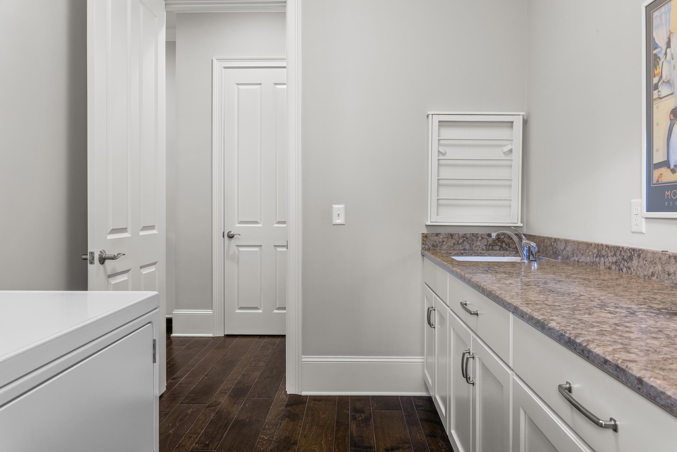 1081 ANGEL POND WEST image 25