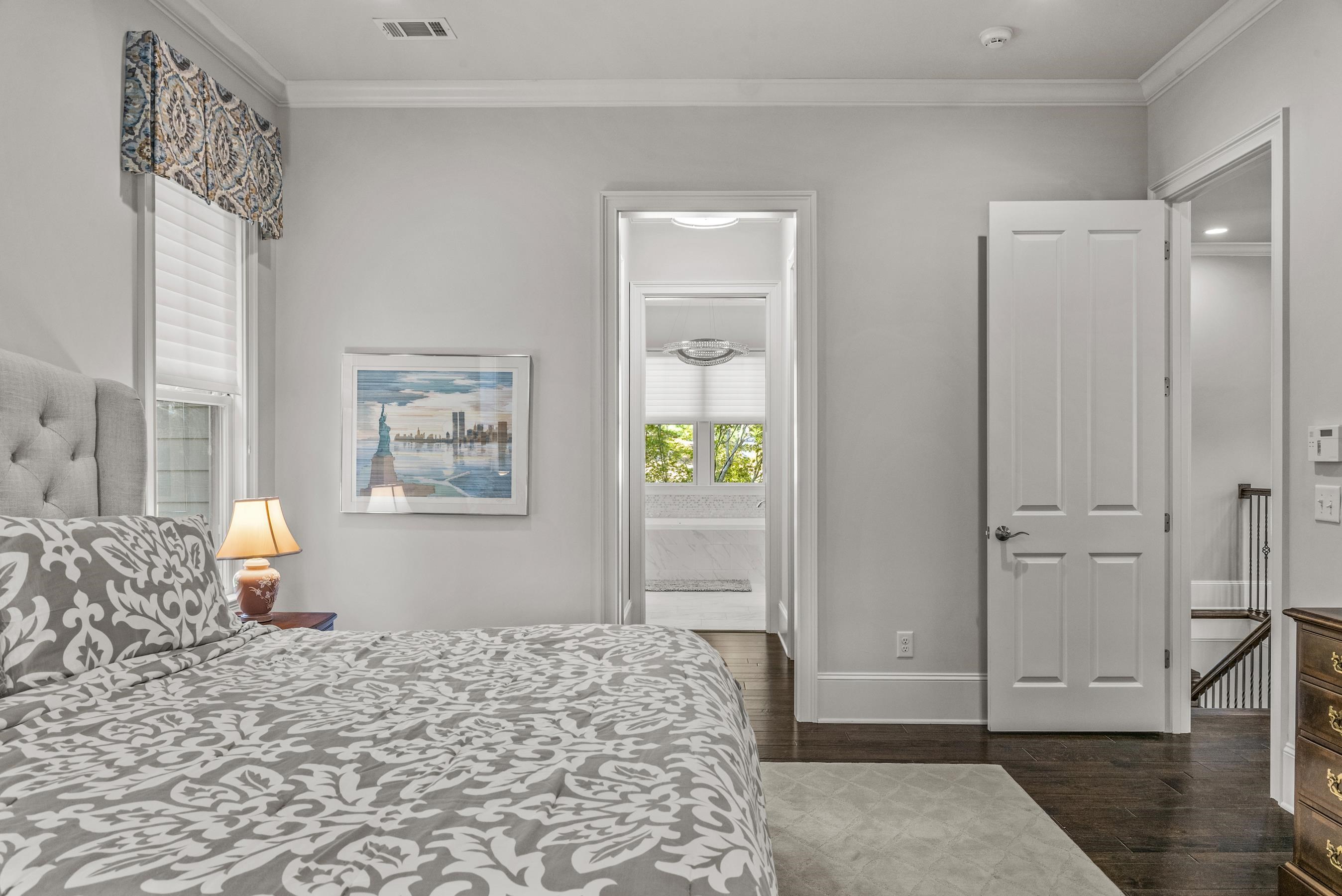 1081 ANGEL POND WEST image 28