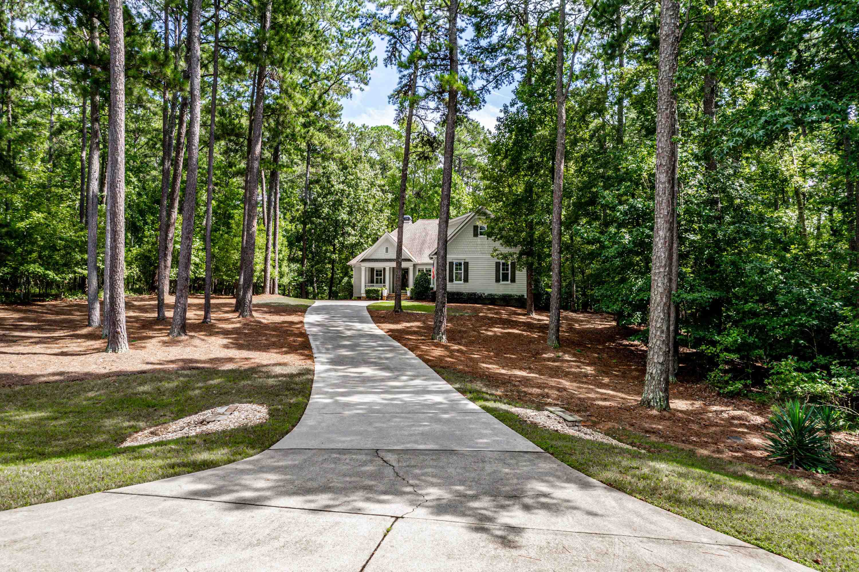 1860 GARNERS FERRY ROAD image 3