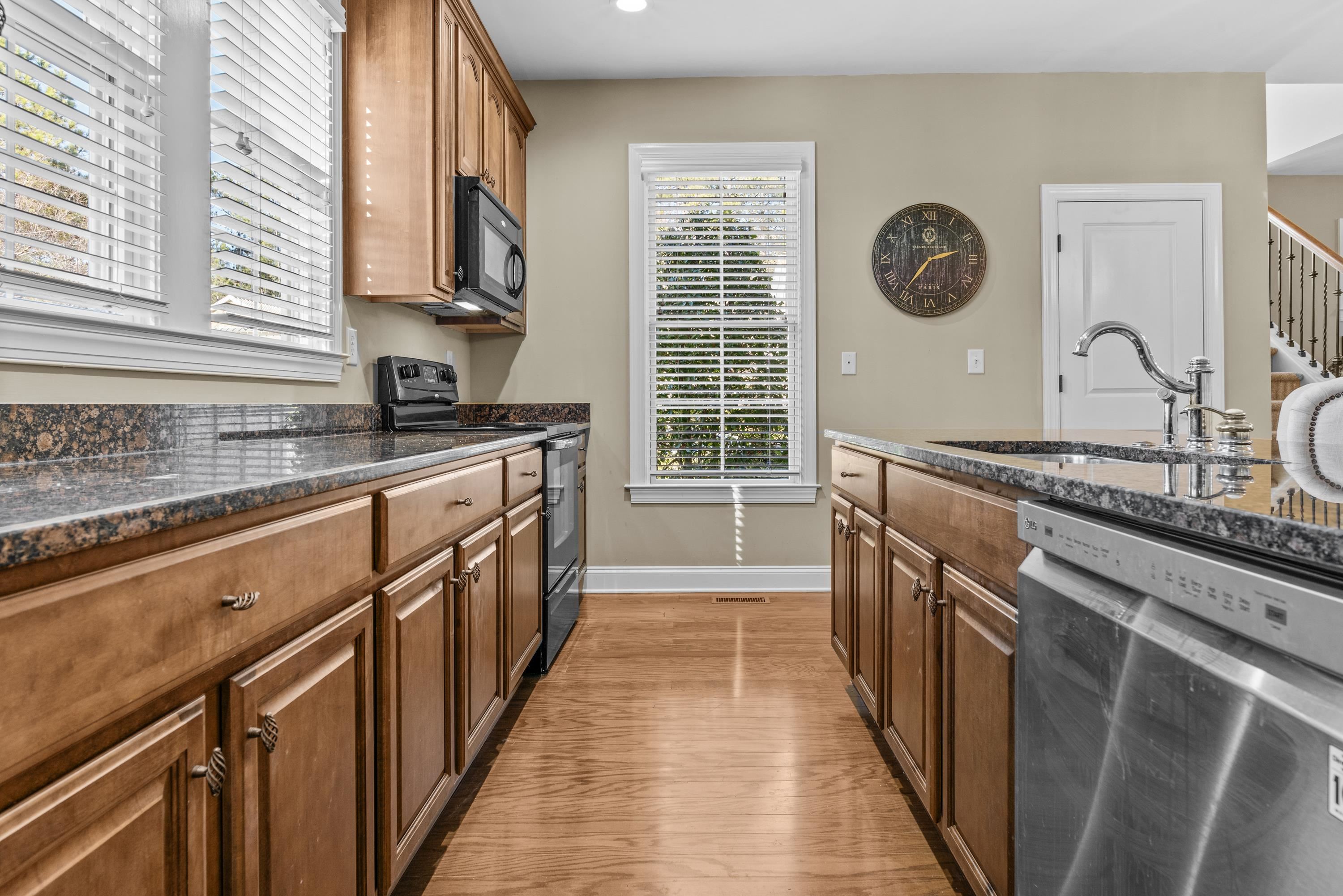 1101 STARBOARD DRIVE image 17