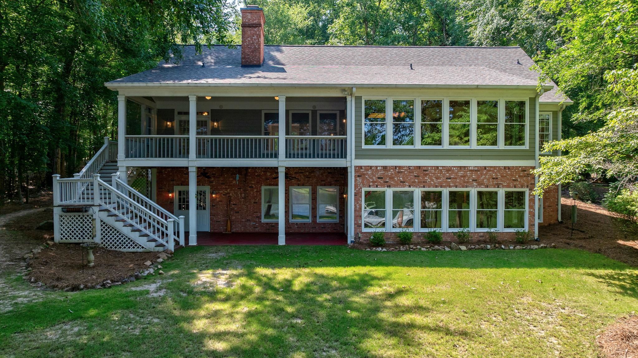 225 REYNOLDS DRIVE image 8