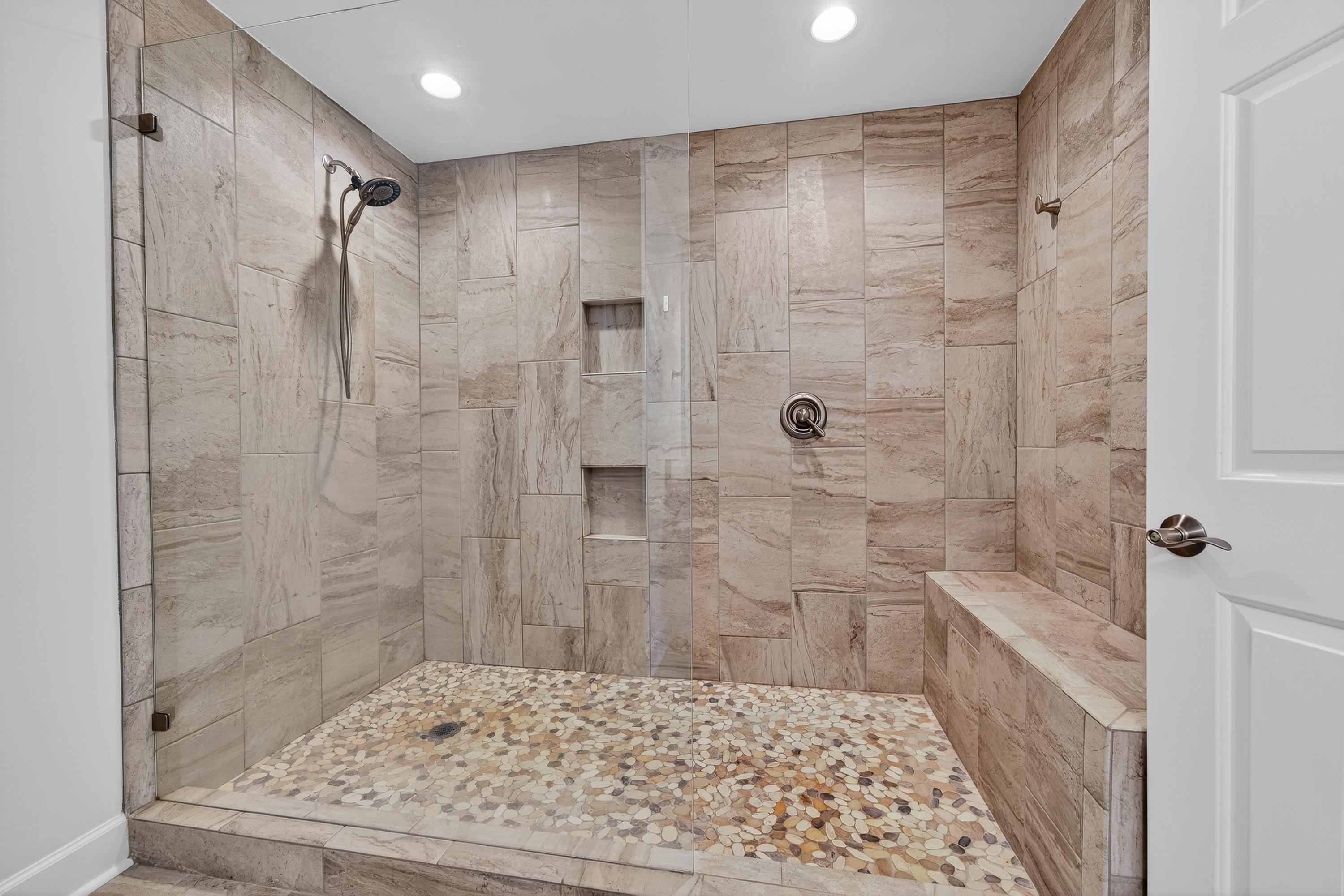 1073 CLUB HOUSE LANE image 22