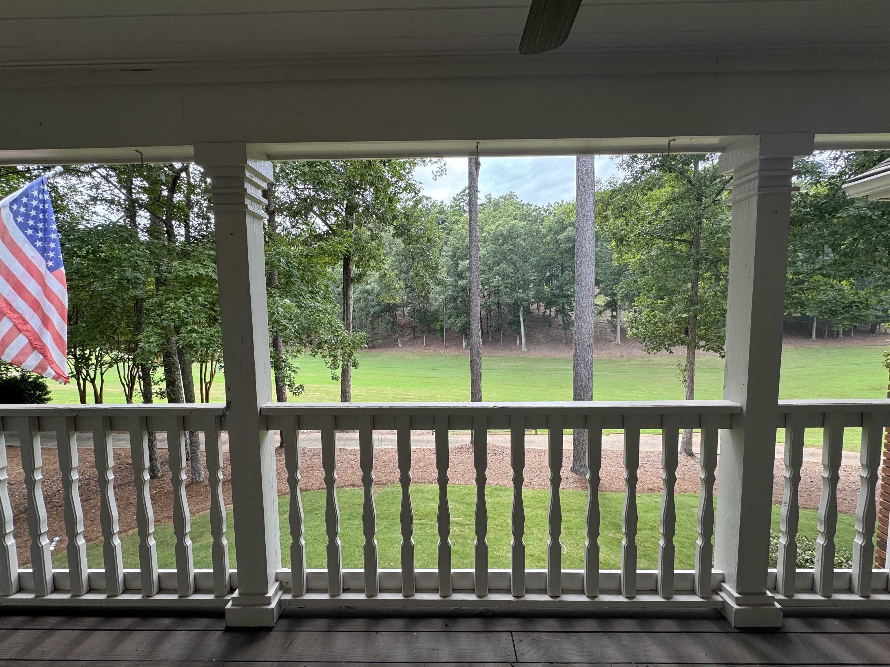 1073 CLUB HOUSE LANE image 6