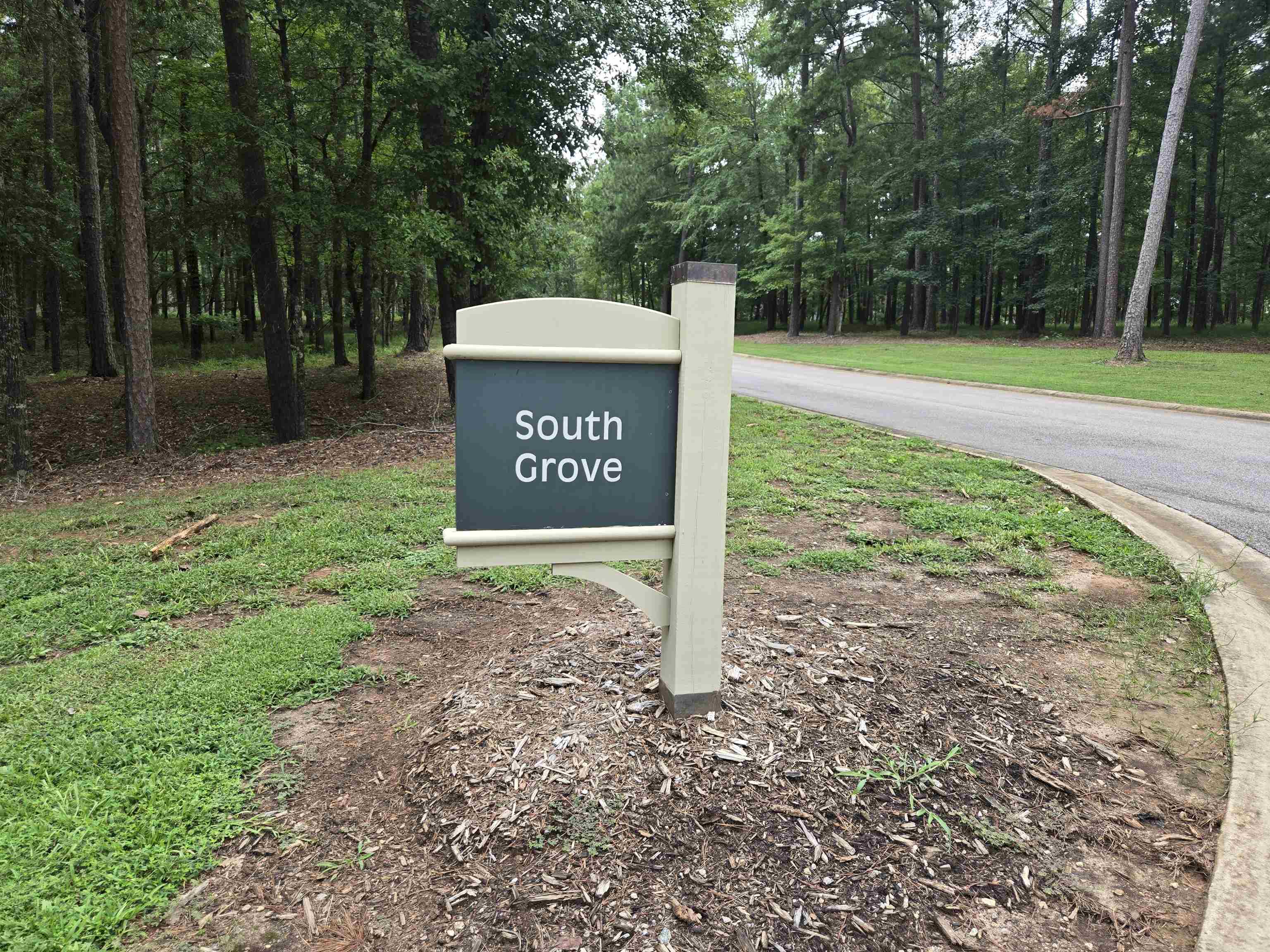 South Grove Road image 4