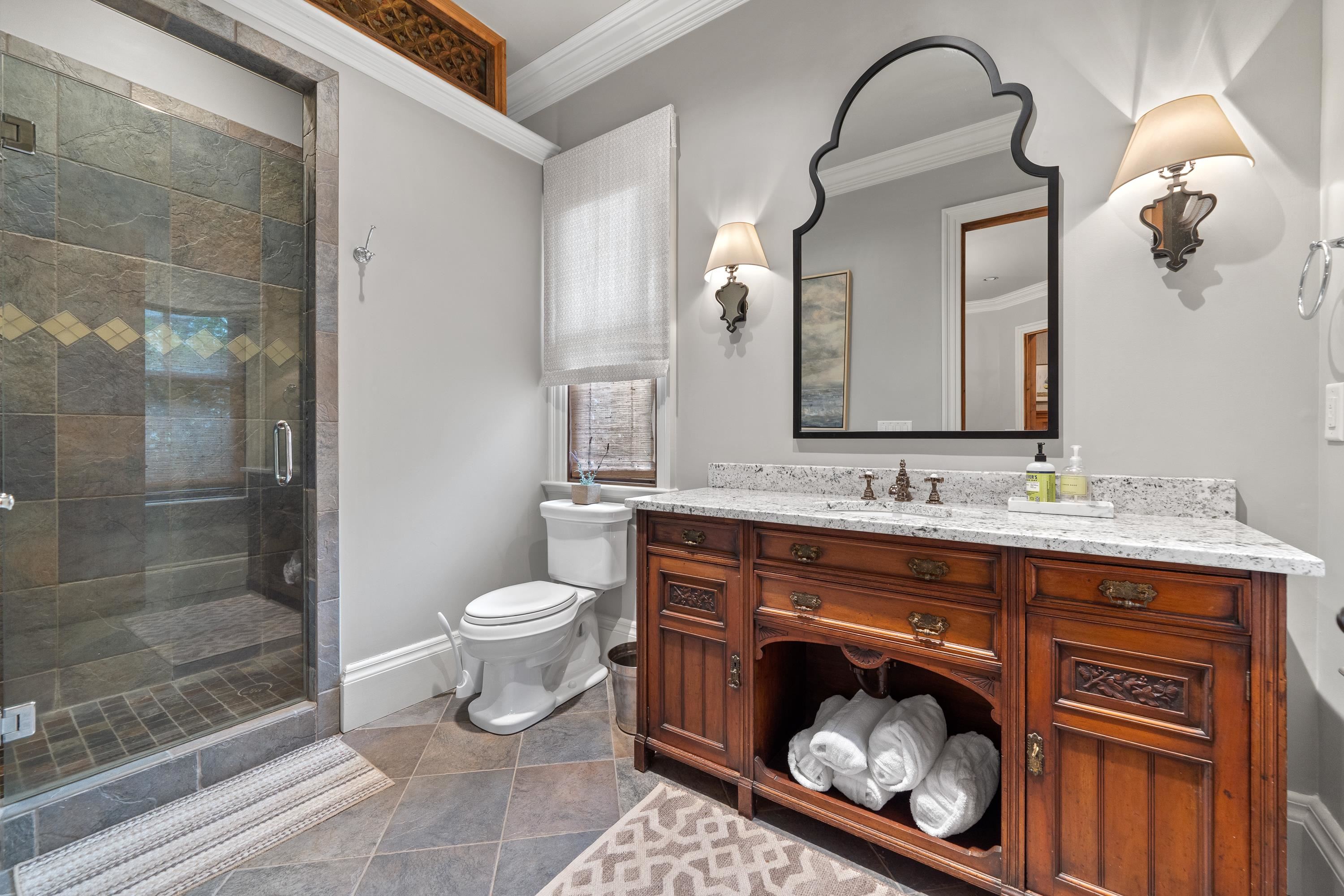 189 REYNOLDS DRIVE image 33