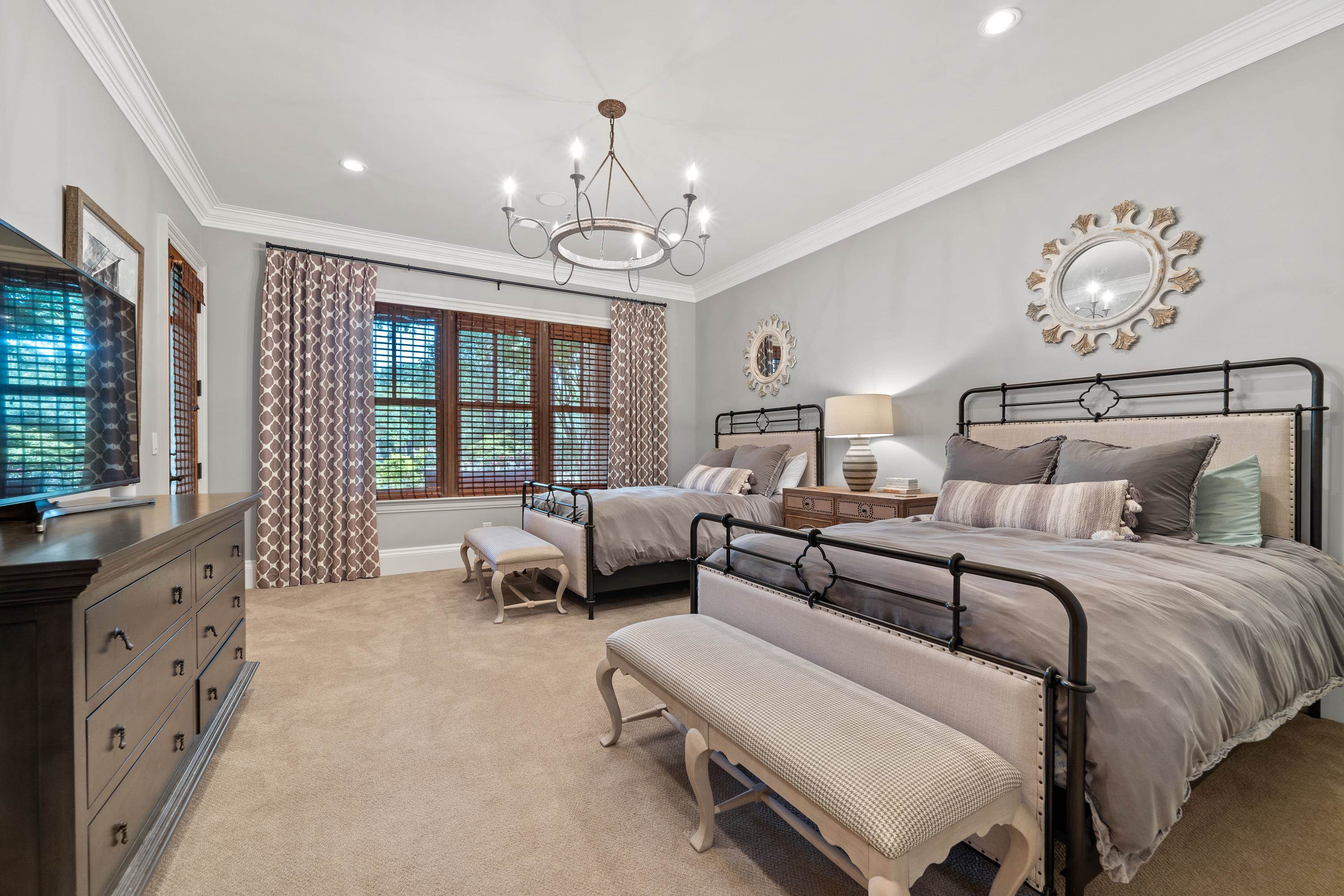 189 REYNOLDS DRIVE image 49