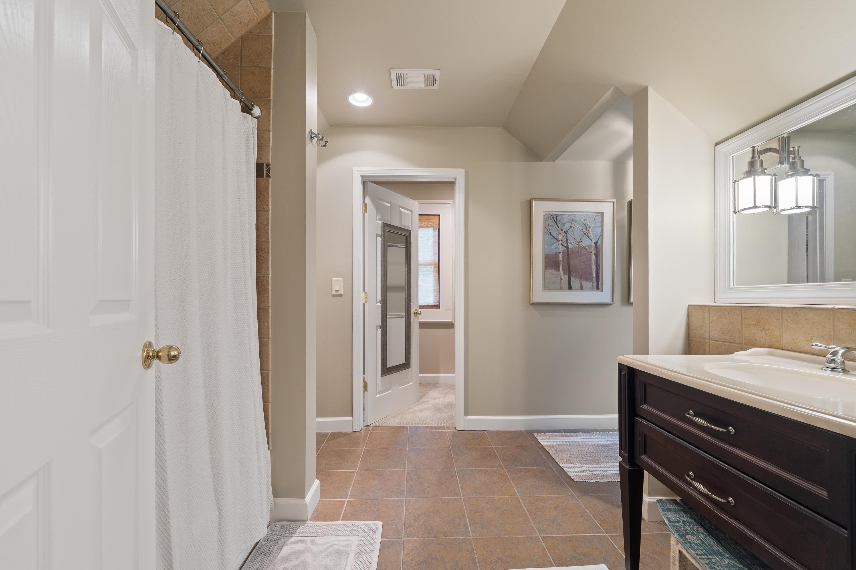 189 REYNOLDS DRIVE image 65