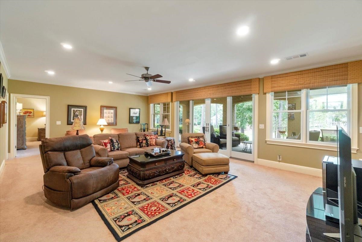 1020 HOMESTEAD image 24