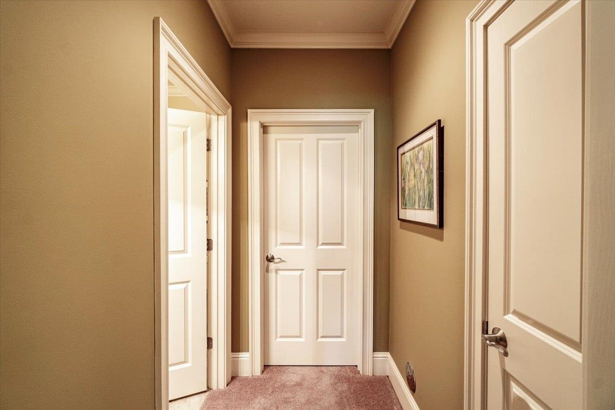 1020 HOMESTEAD image 25