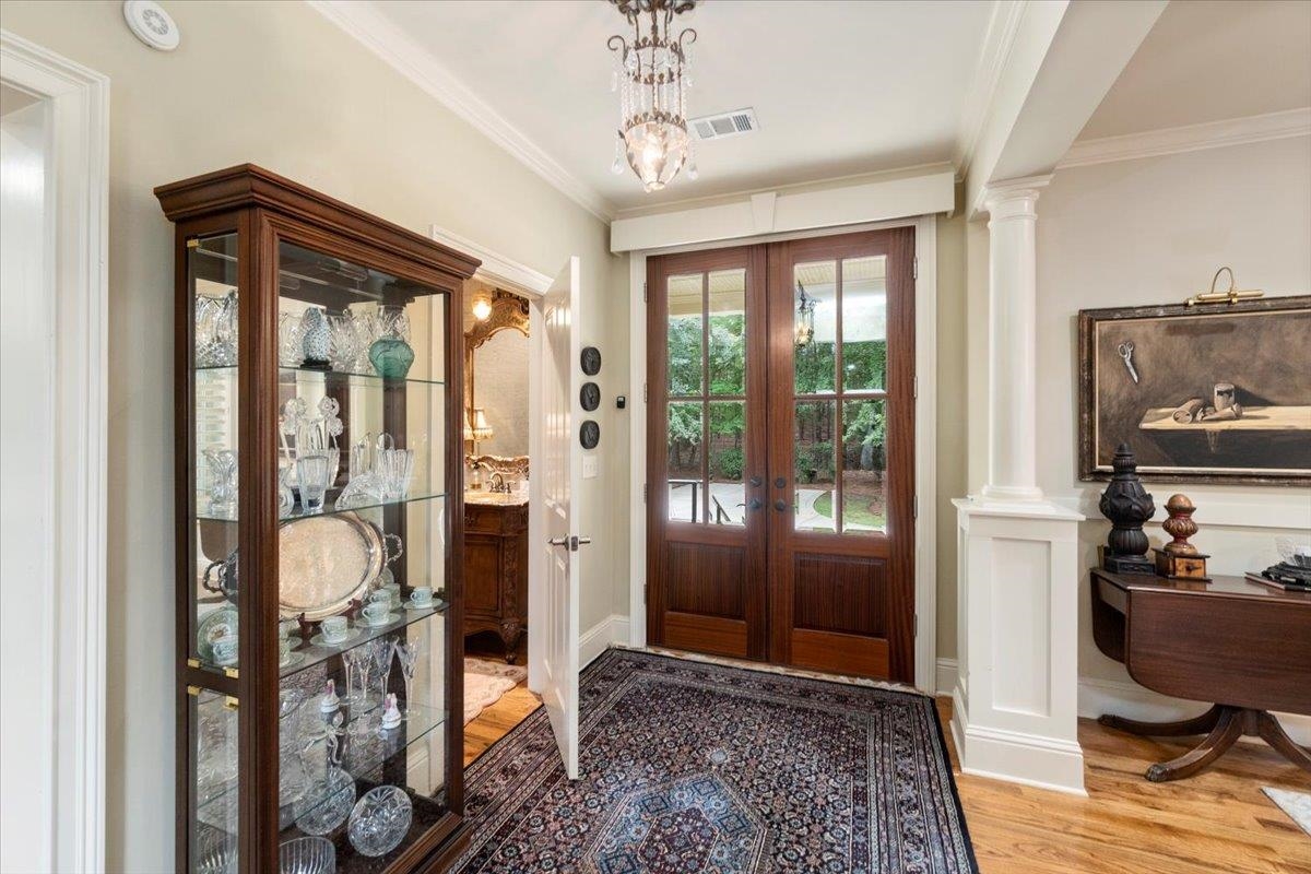 1020 HOMESTEAD image 4