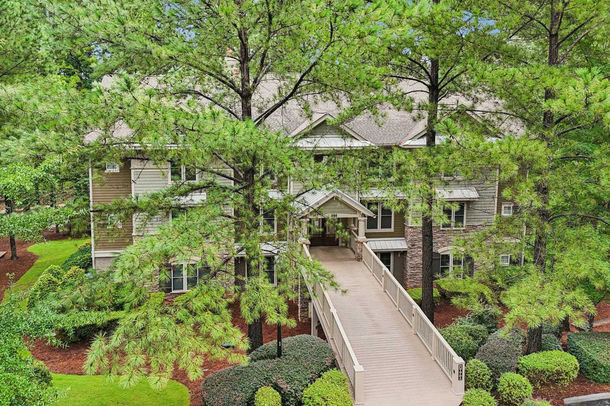 1090E TAILWATER image 2