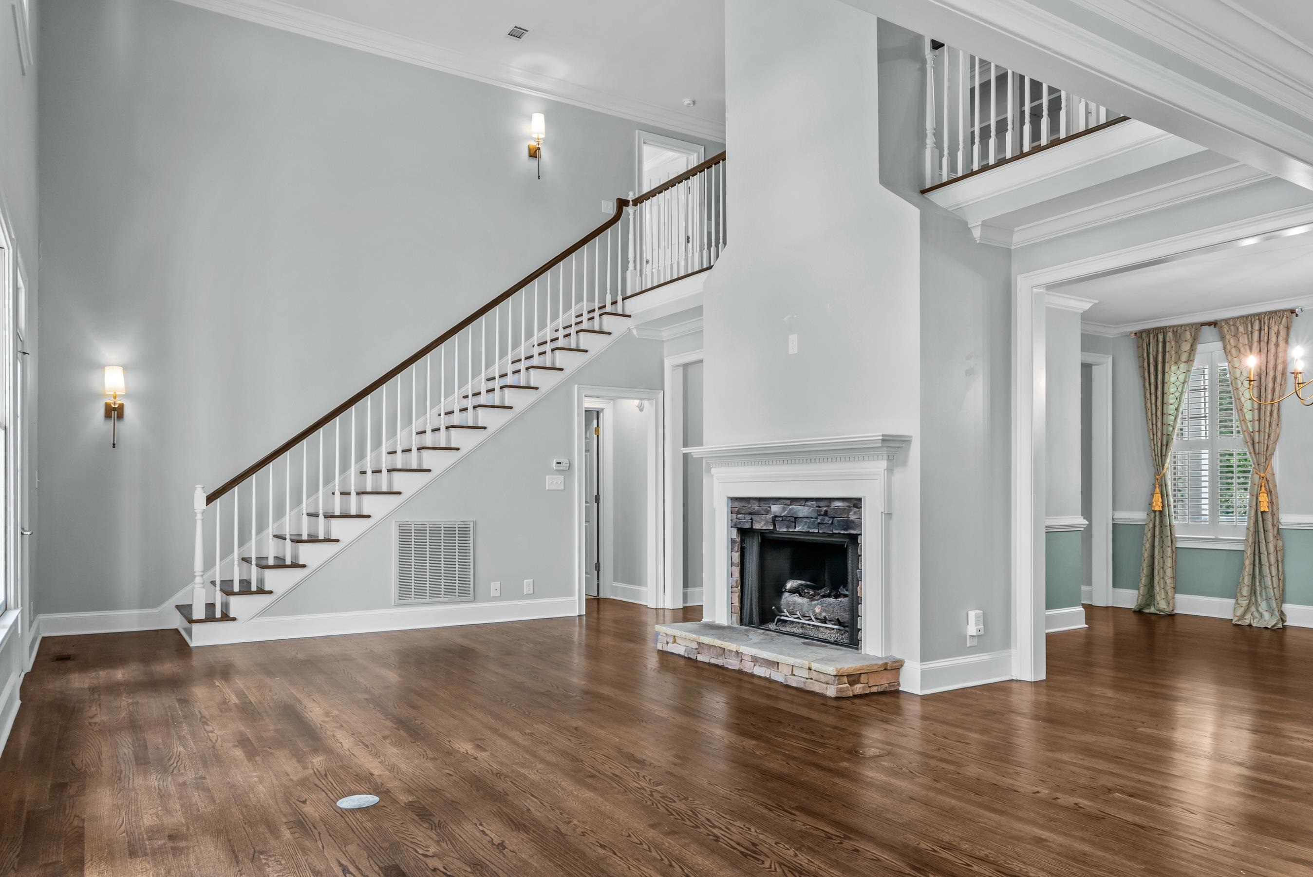 112 PORTERFIELD DRIVE image 19