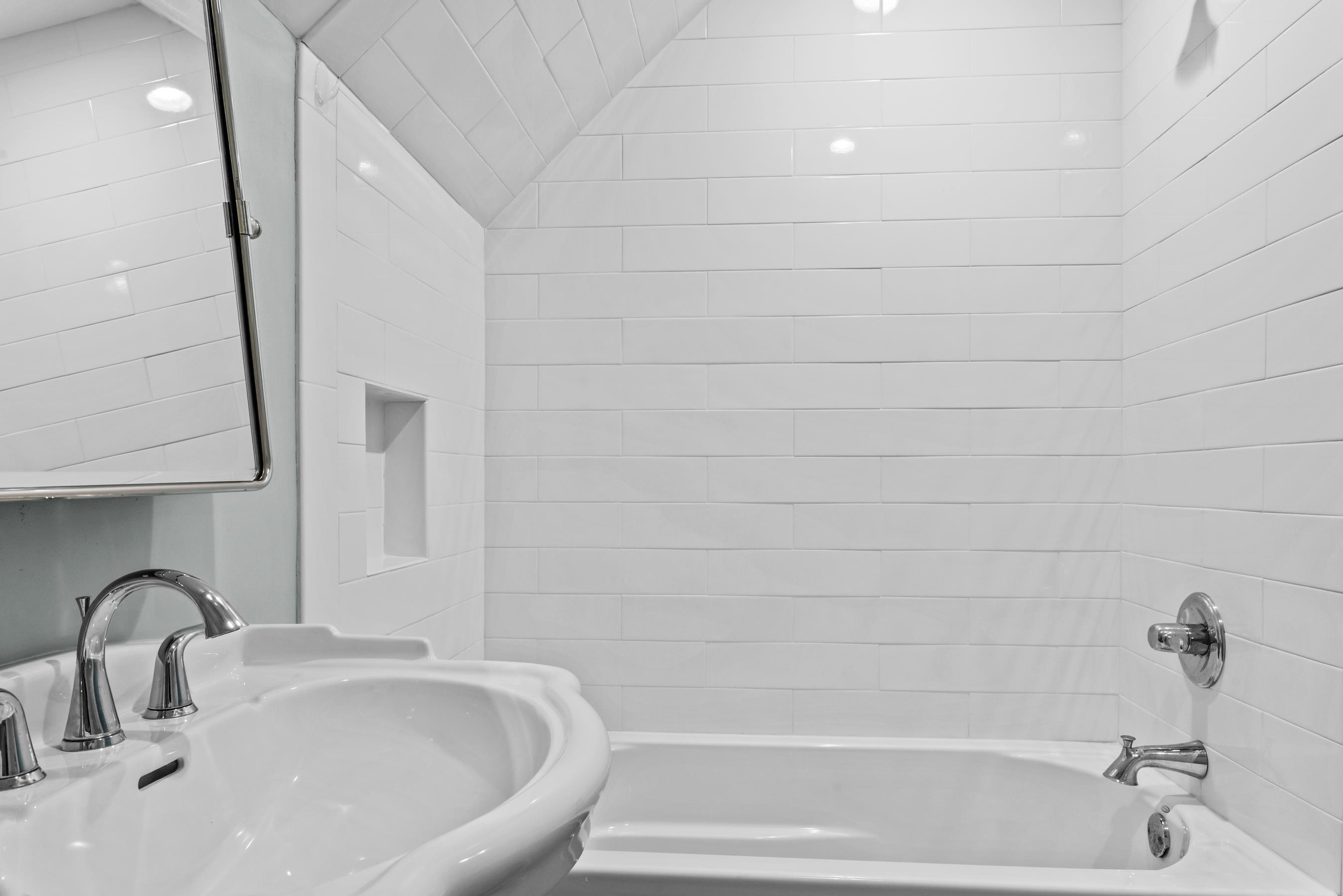 112 PORTERFIELD DRIVE image 40