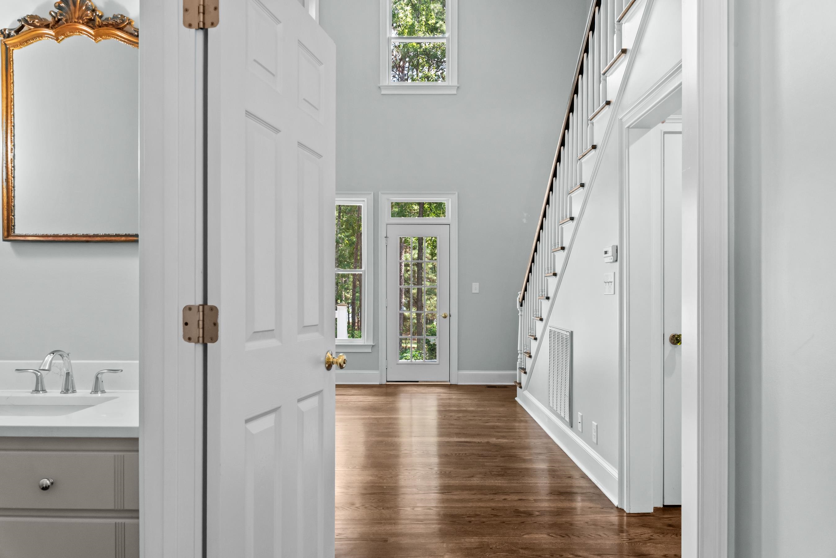 112 PORTERFIELD DRIVE image 6