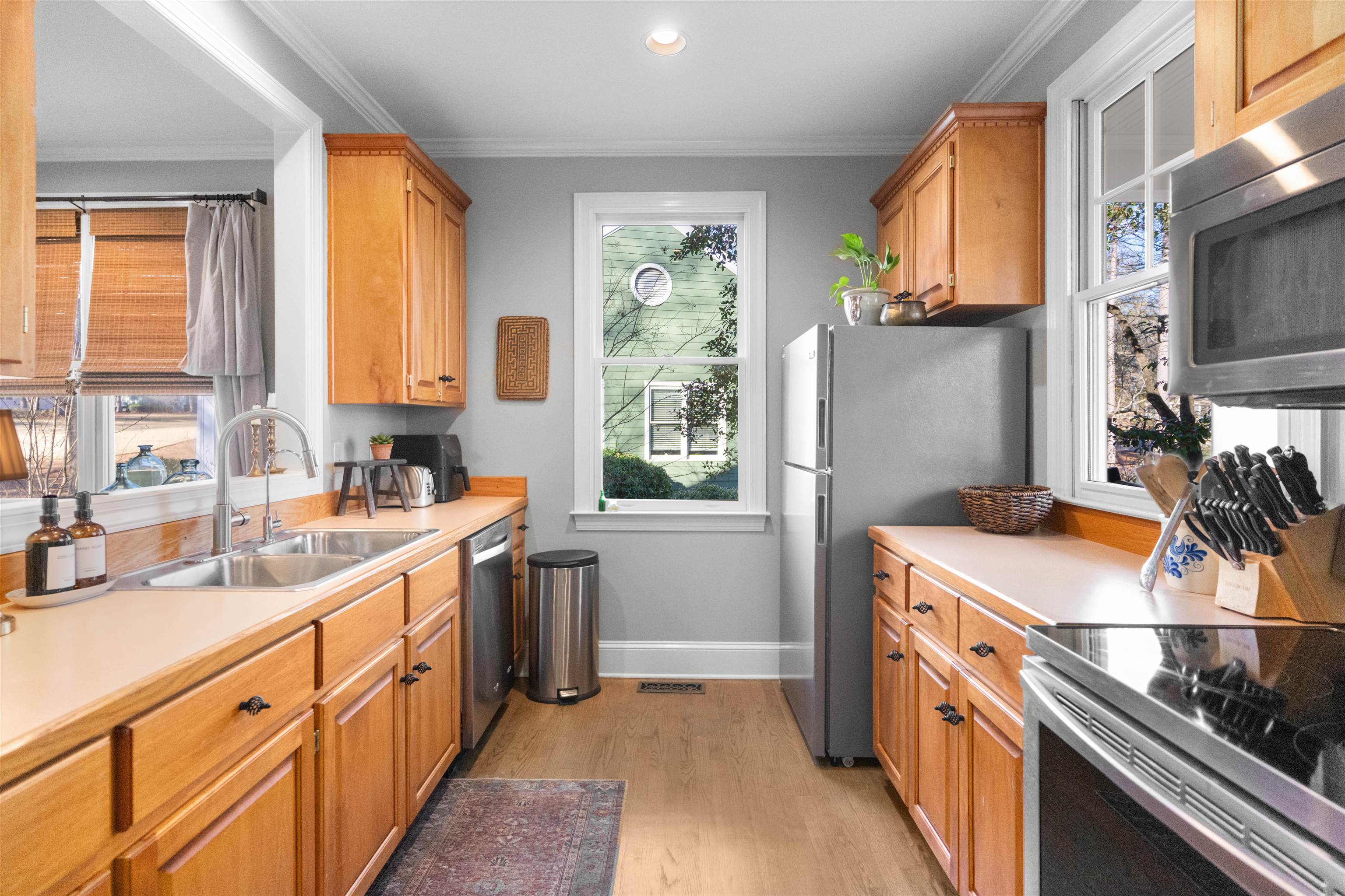 246 BEECH HAVEN LANE image 7