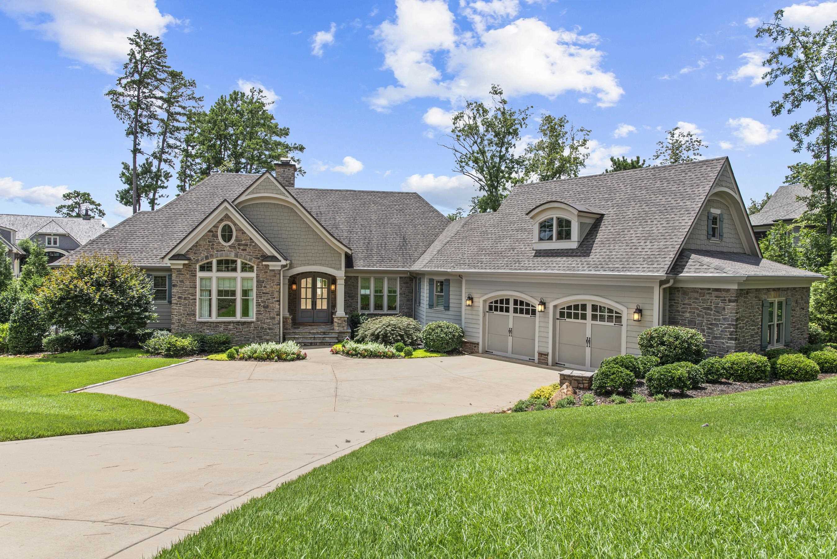 1031 E EAST BEND VIEW image 2