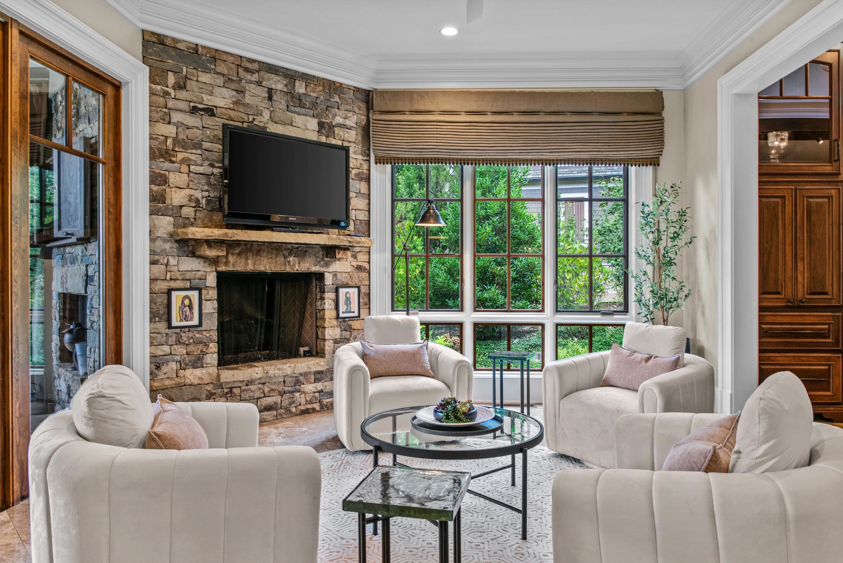 2260 SANDY FORD image 20