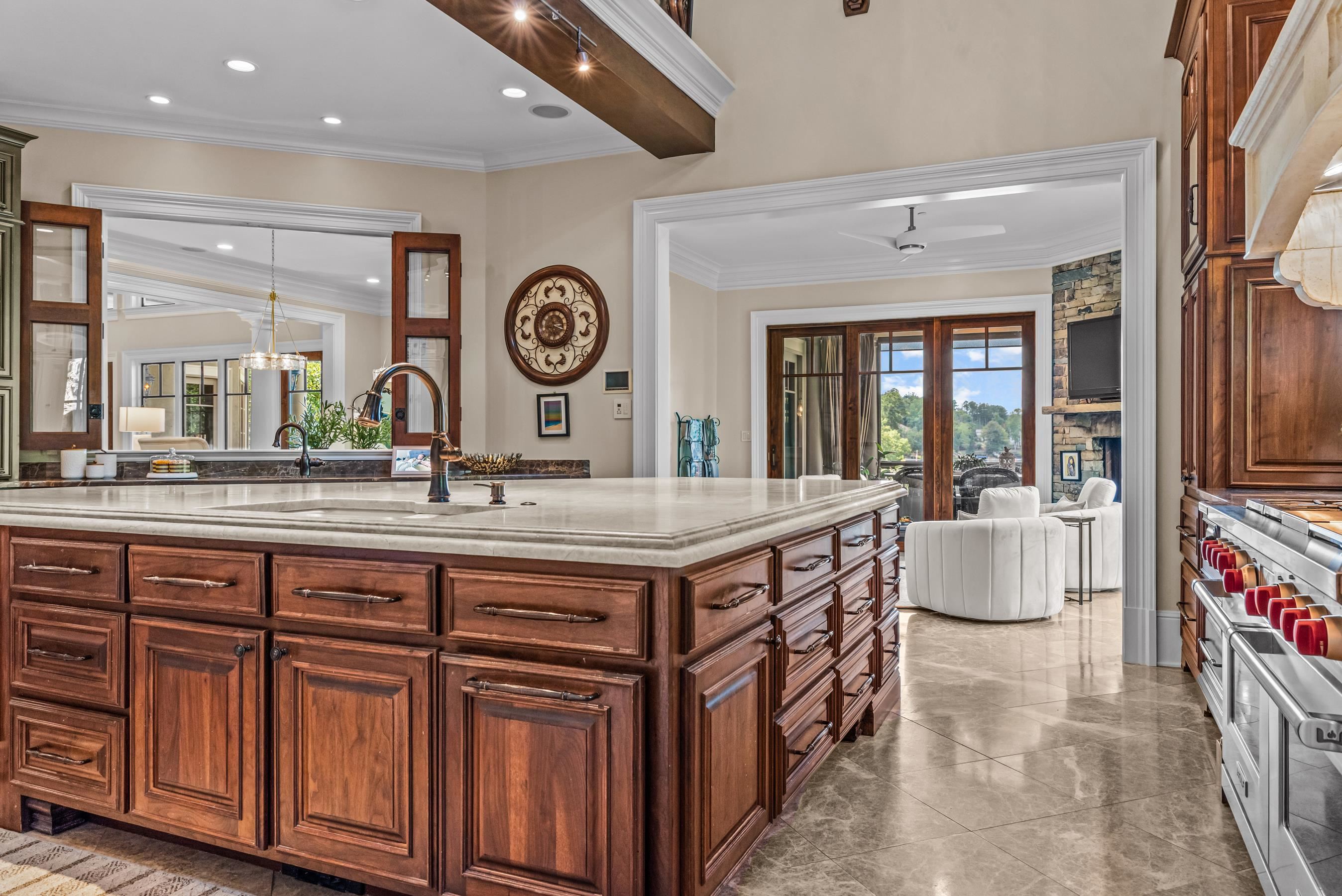 2260 SANDY FORD image 23