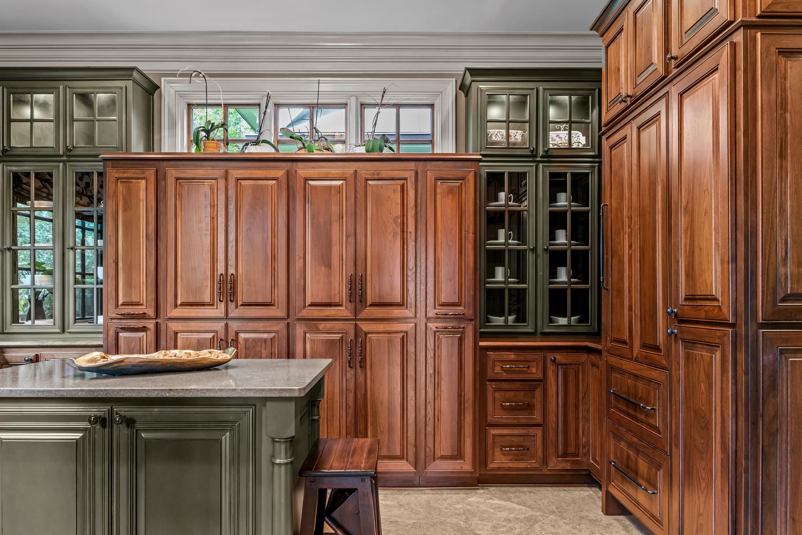 2260 SANDY FORD image 28