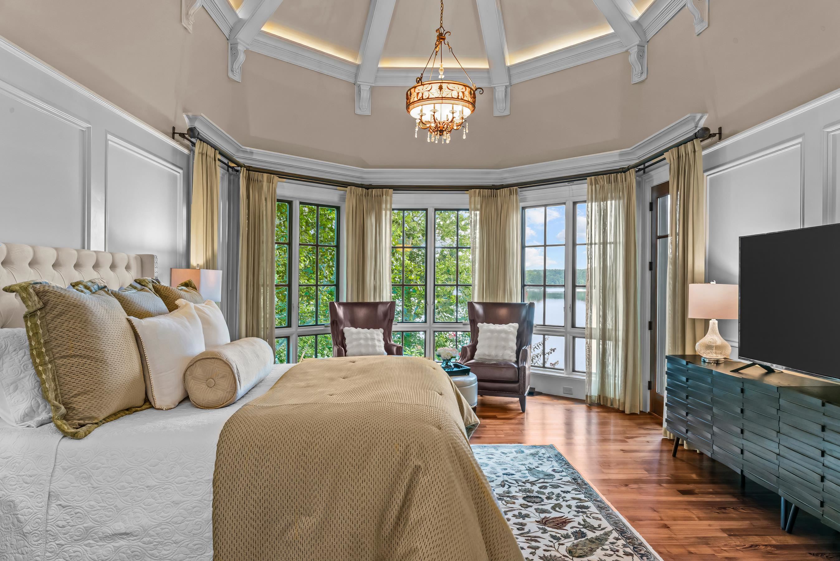 2260 SANDY FORD image 31