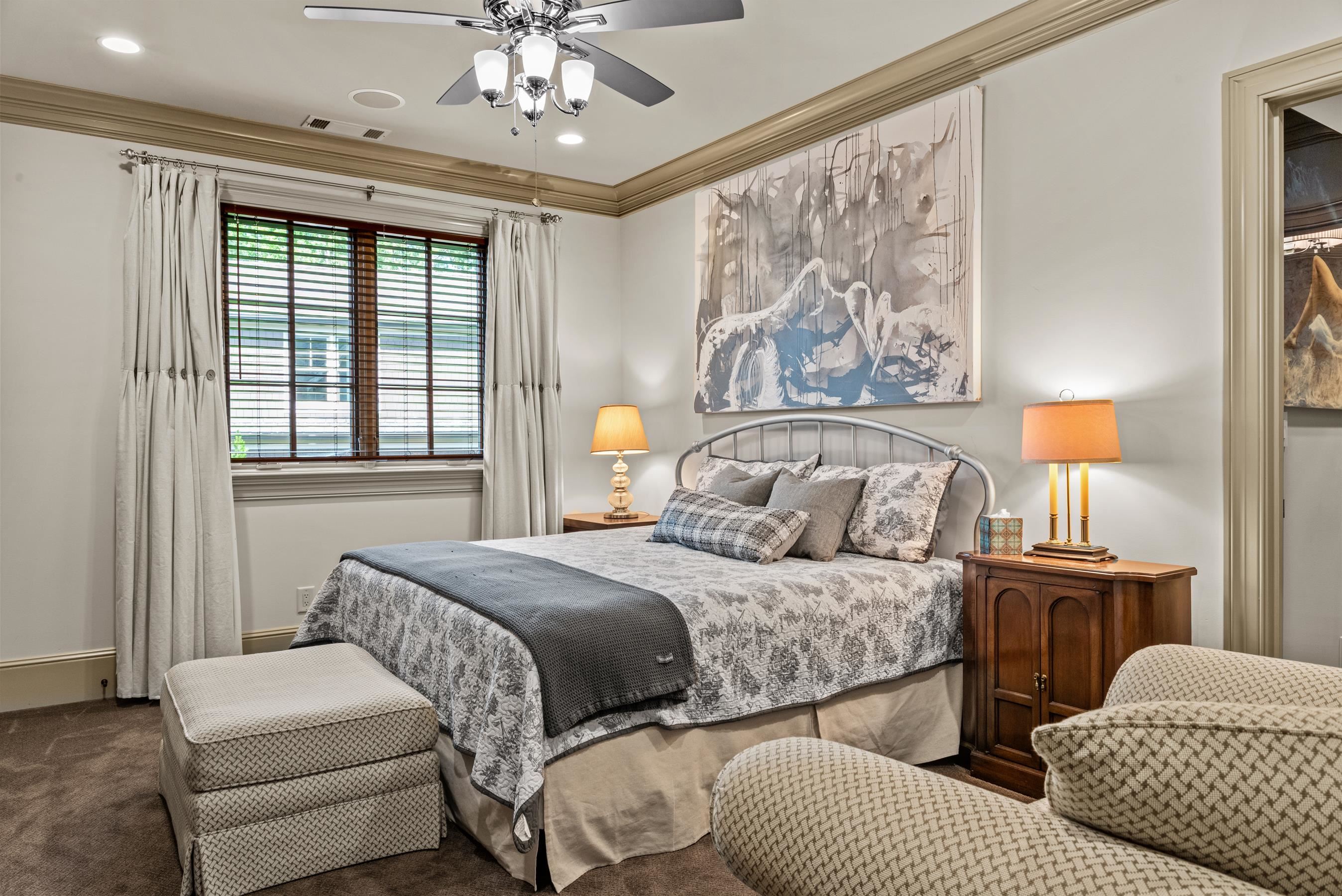 2260 SANDY FORD image 43