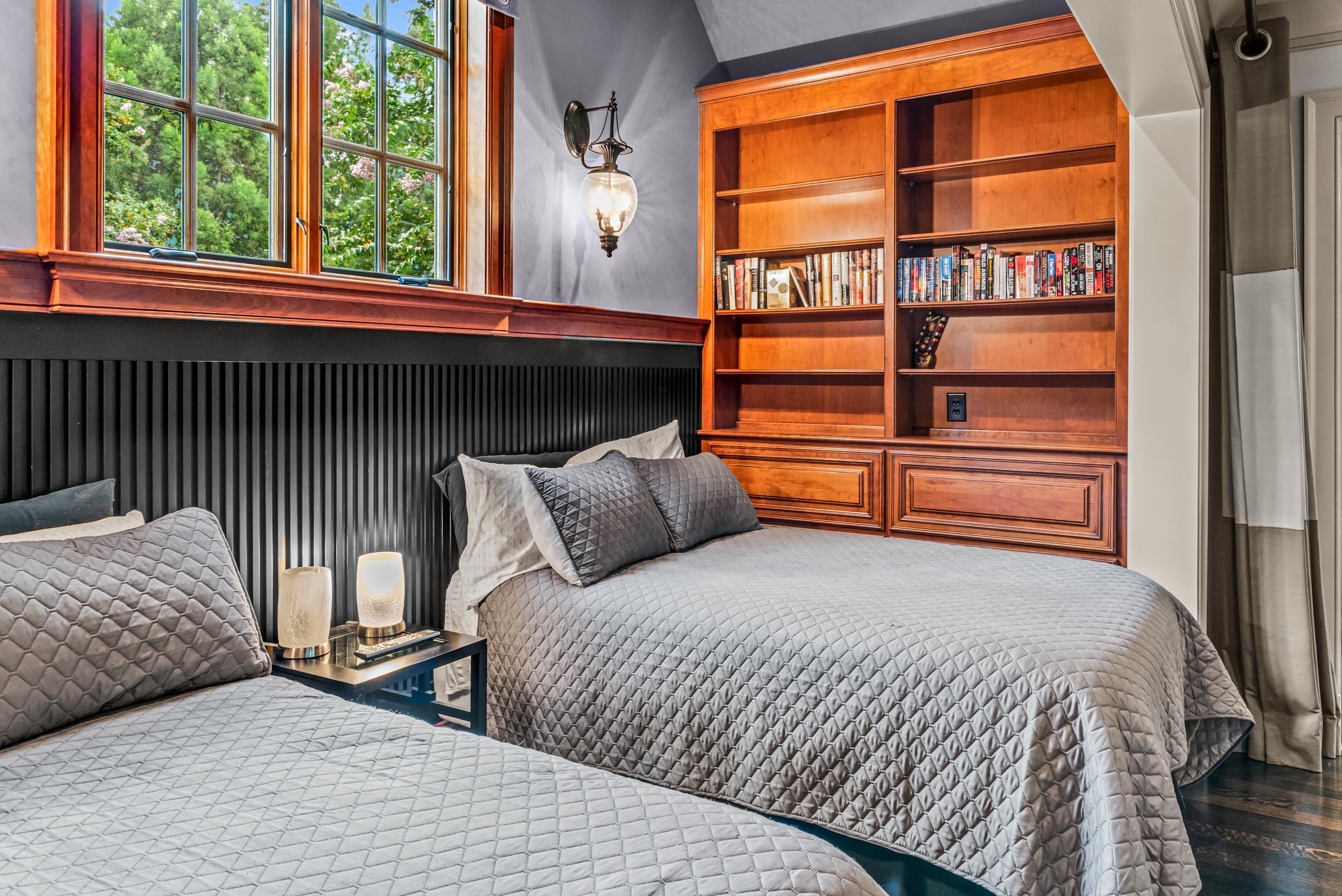 2260 SANDY FORD image 61