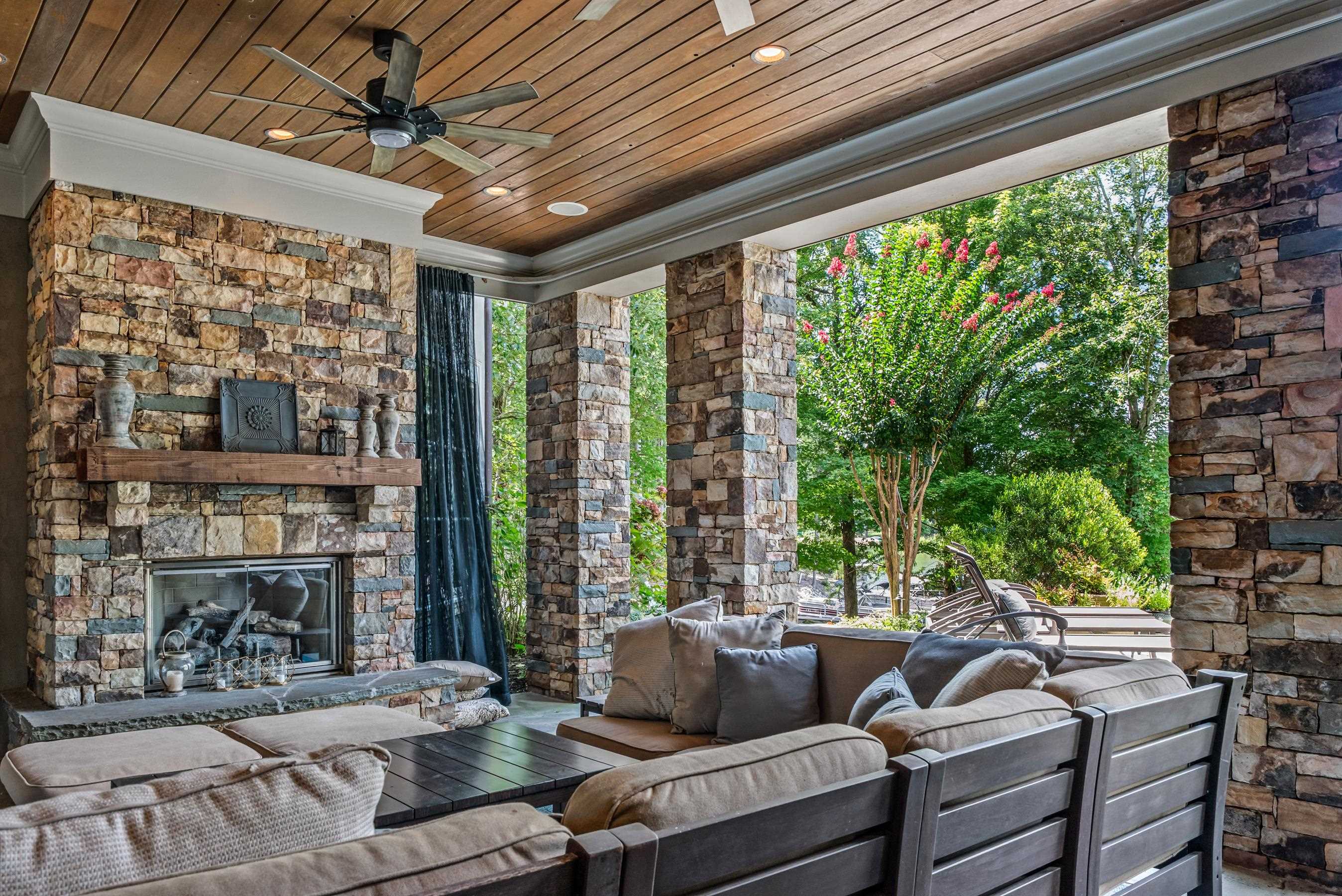 2260 SANDY FORD image 63