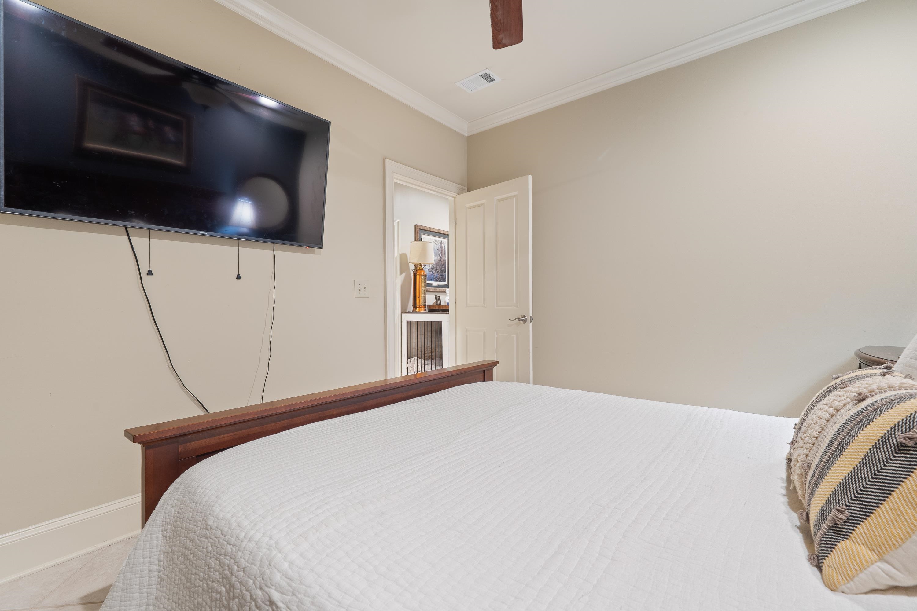 1041 LOCKETS TRAIL image 52