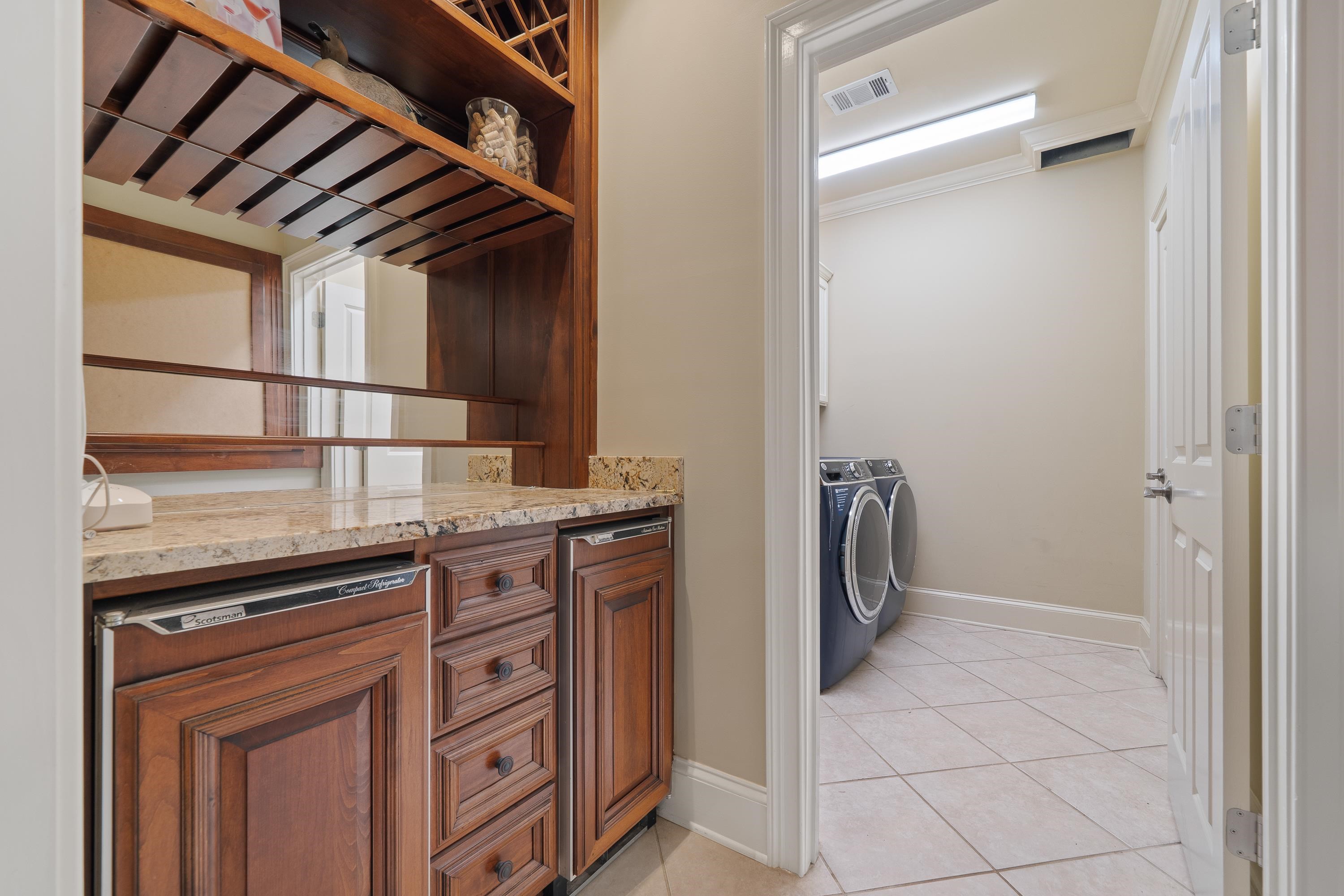 1041 LOCKETS TRAIL image 55