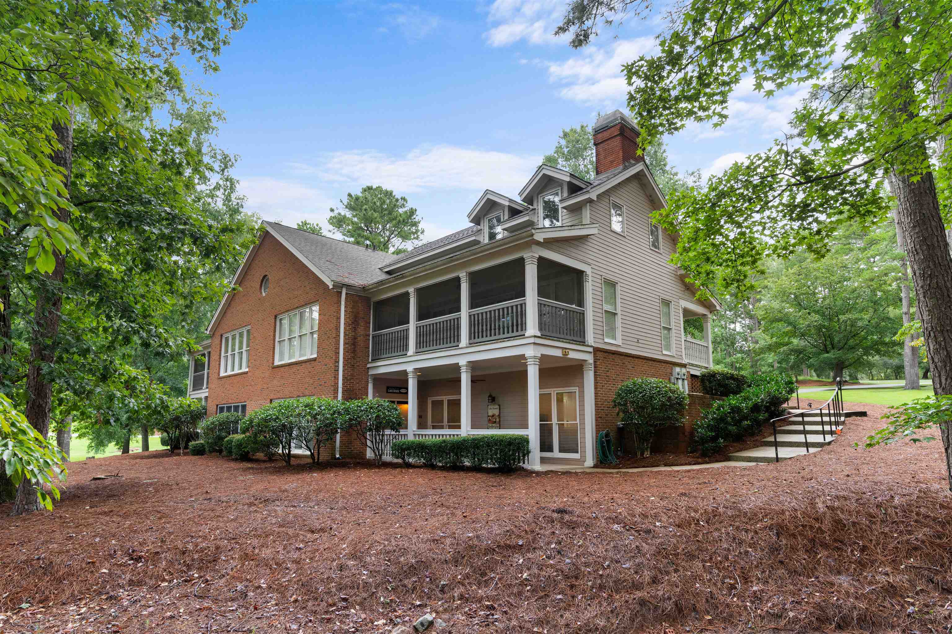 1100 B PINE GROVE image 1