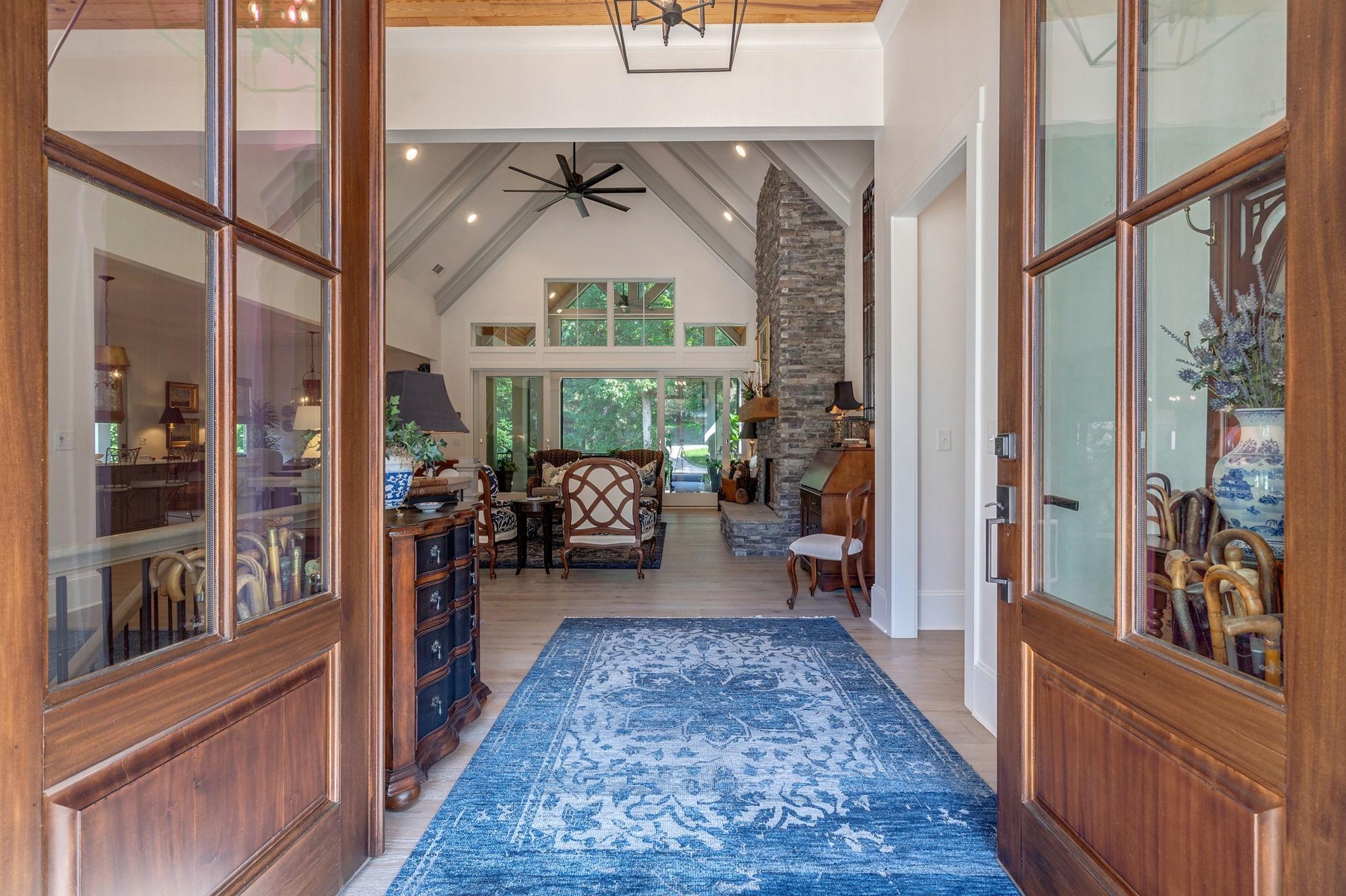 1041 LAKE POINTE SOUTH image 4