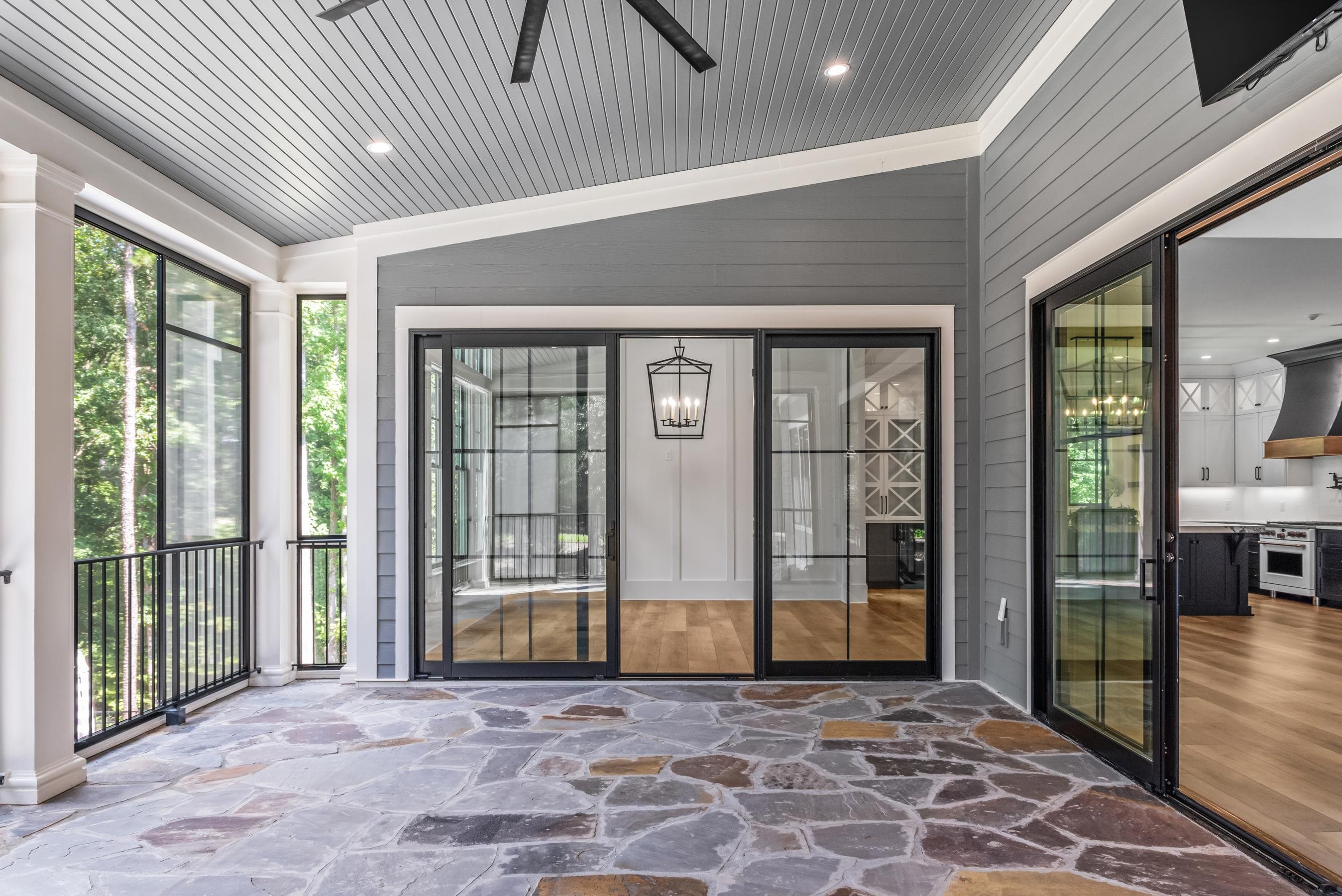 133 ASHLAND PLACE image 12